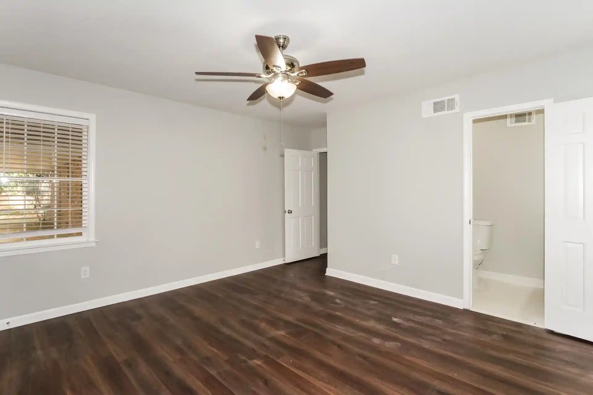 4th image of 6038 Haddington Dr, Memphis, TN 38119 | MLS# 10211330