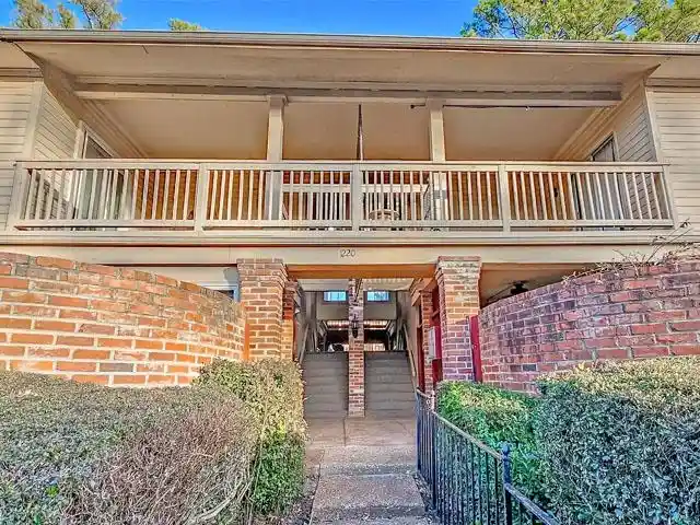 Photo 1 of Condo for sale at 1220 Chamberlain Dr #4, Memphis, TN 38119 | MLS# 10211691 | Listing updated on 2026-06-21