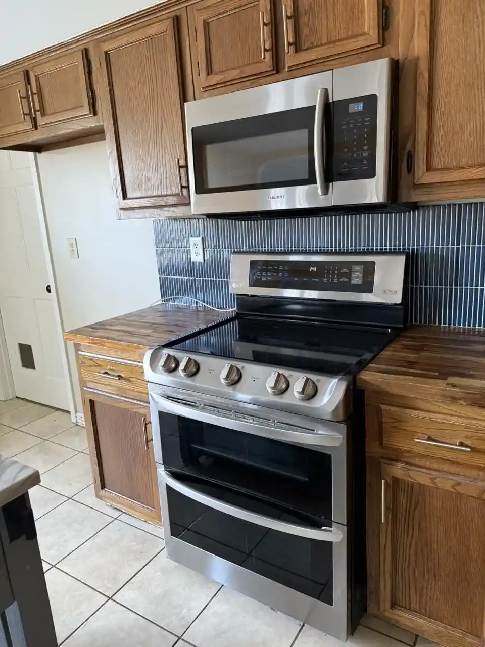 Photo 2 of Townhouse for sale at 8518 Chimneyrock Blvd, Cordova, TN 38016 | MLS# 10211887 | Listing updated on 2026-09-01