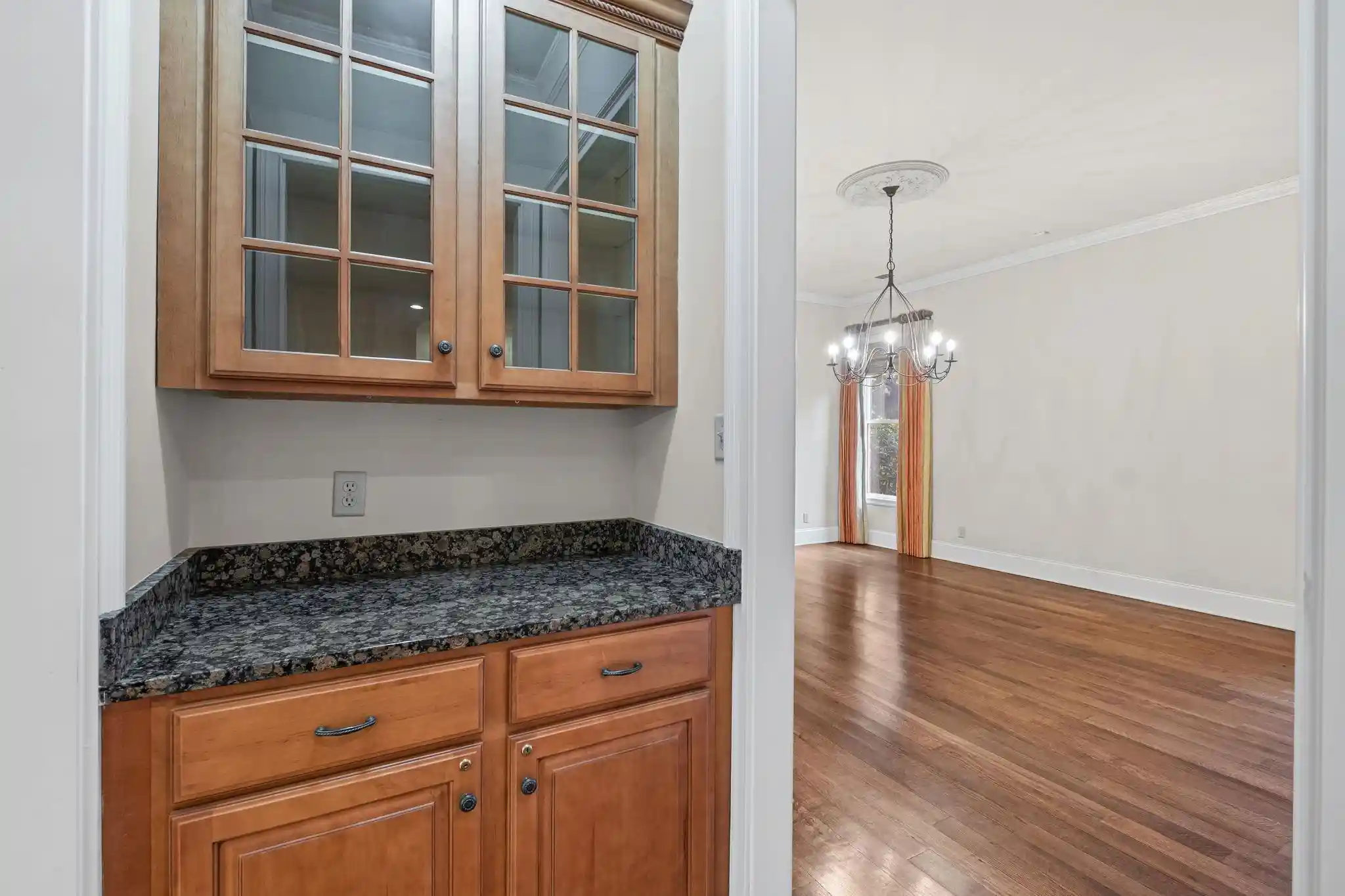 Photo 3 of Single family home for sale at 182 S Brenrich Cv, Memphis, TN 38117 | MLS# 10211921 | Listing updated on 2026-08-12