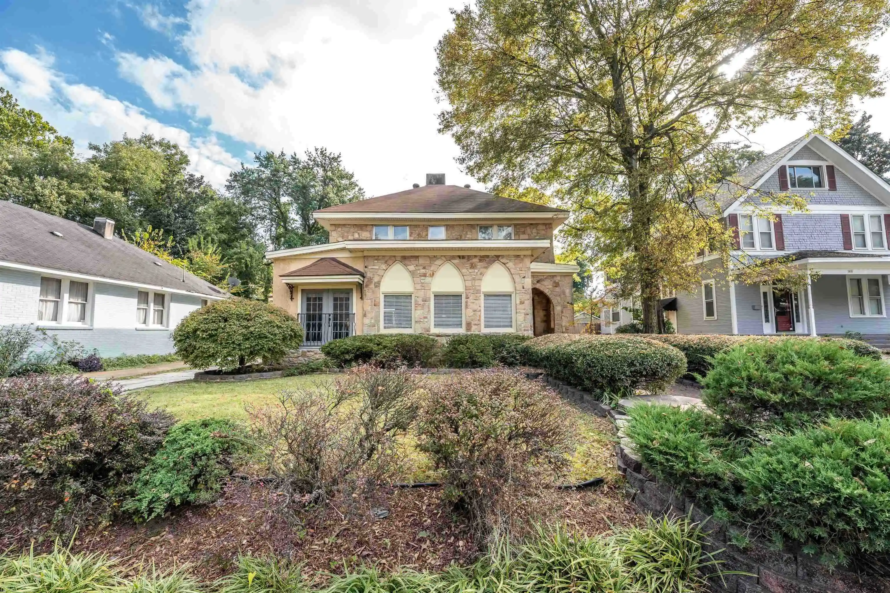 1st image of 2035 Central Ave, Memphis, TN 38104 | MLS# 10212002