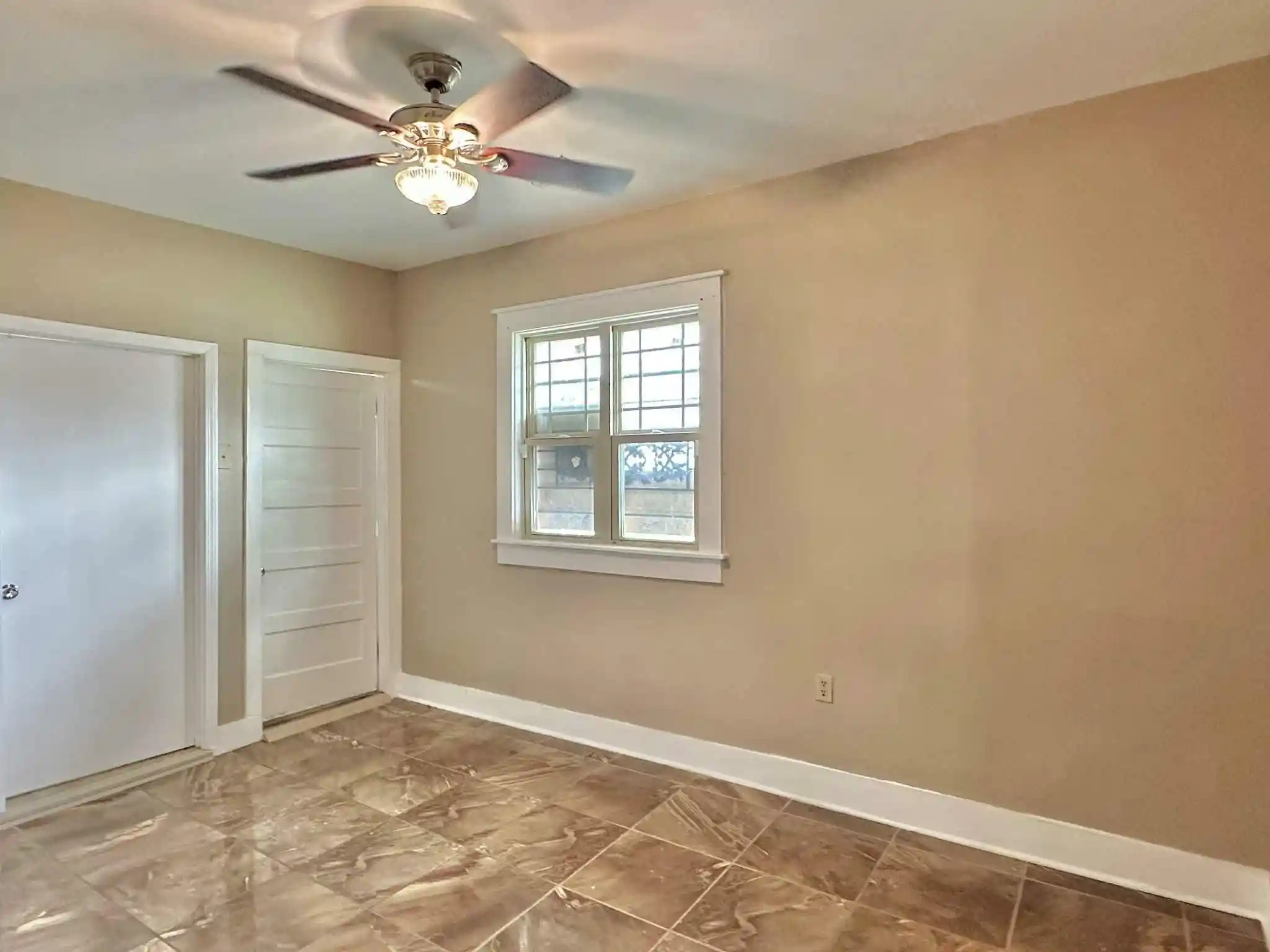 2nd image of 896 Orphanage Ave, Memphis, TN 38107 | MLS# 10212502