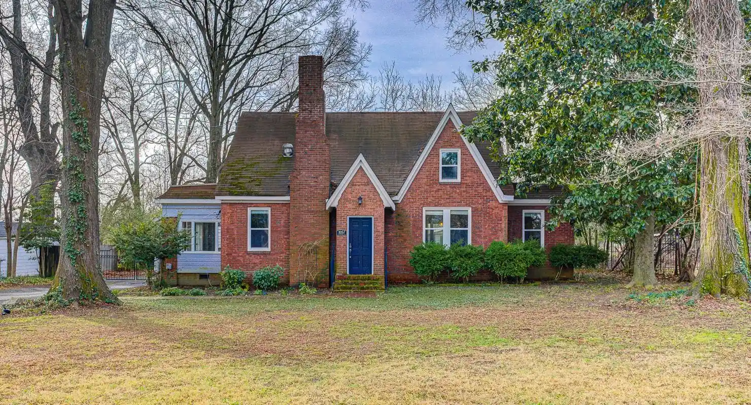 Photo 1 of Sale Pending at 1057 Whitehaven Ln, Memphis, TN 38116 | MLS# 10212686 | Listing updated on 2026-06-14