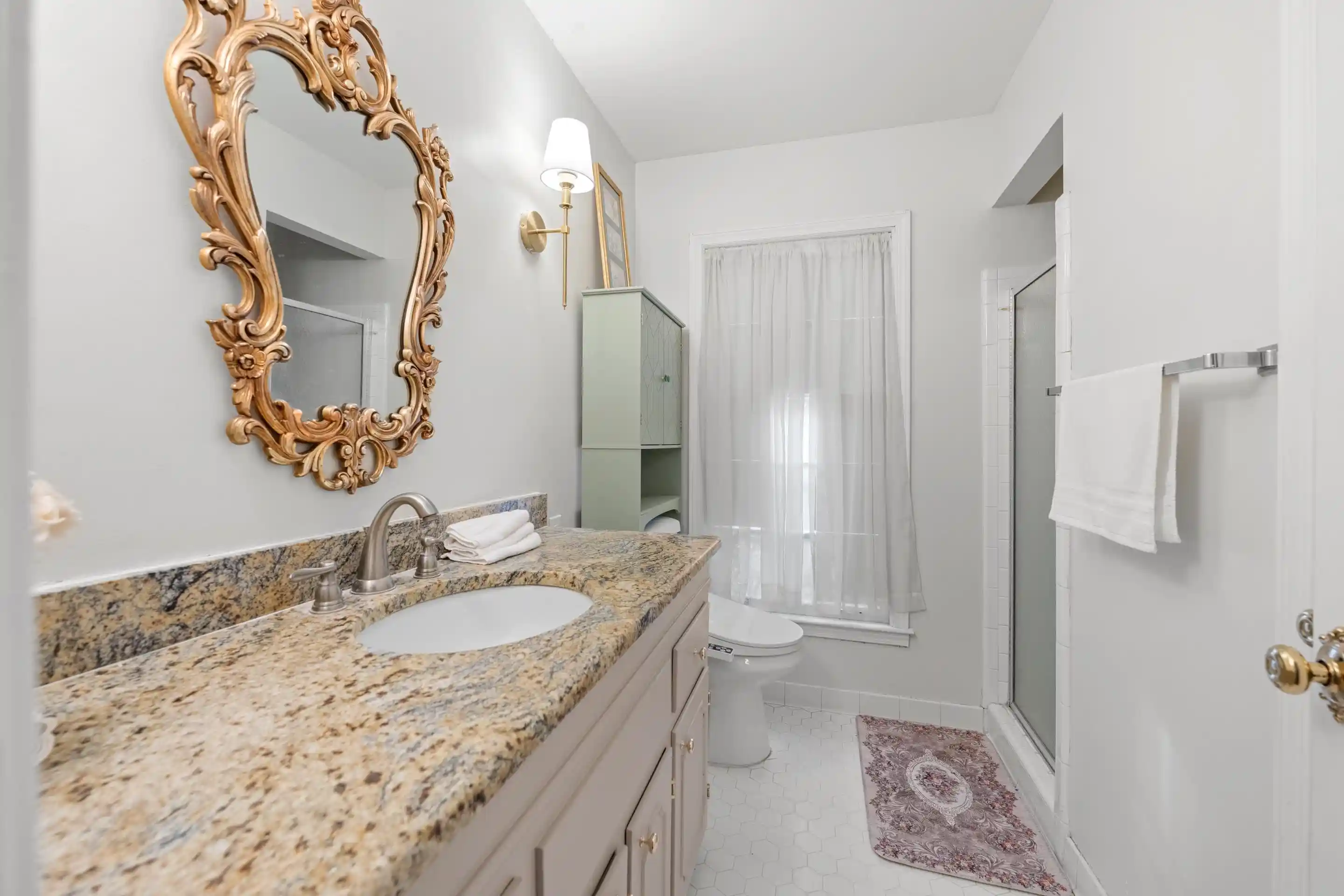 Photo 3 of Single family home for sale at 5330 Walnut Grv Rd, Memphis, TN 38120 | MLS# 10212772 | Listing updated on 2026-09-04