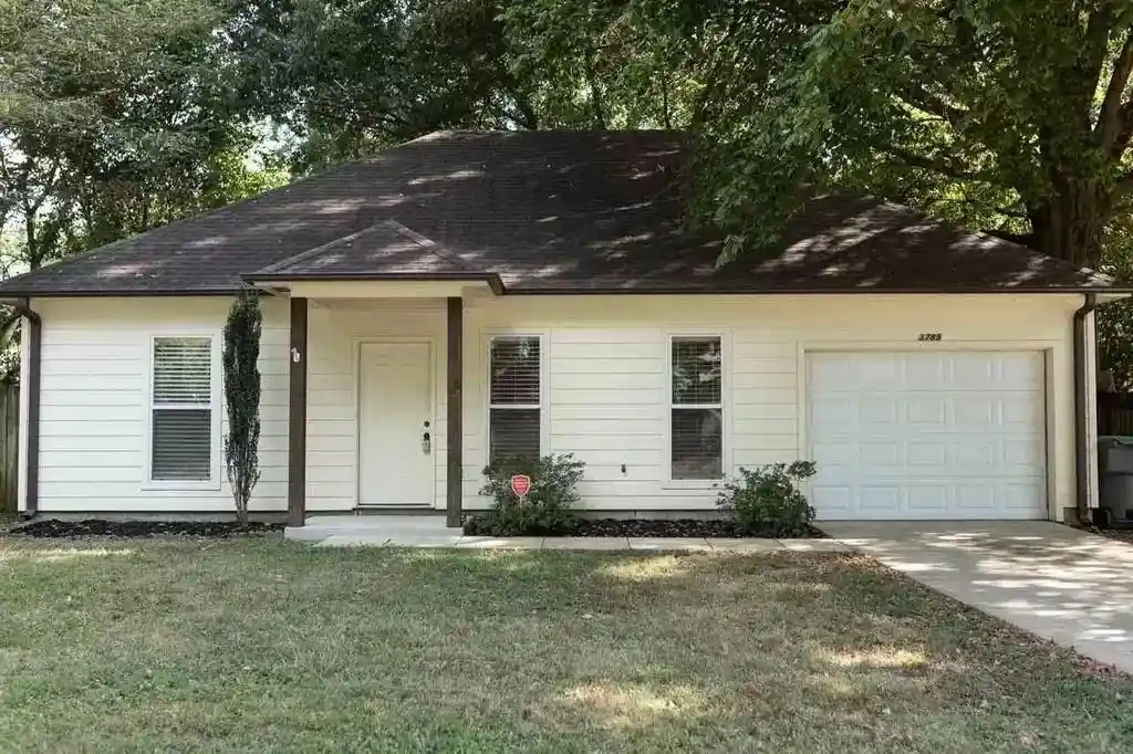 Homes for sale in Memphis, TN | 3789 Fairoaks Ave, Memphis, TN 38122 | MLS# 10212837