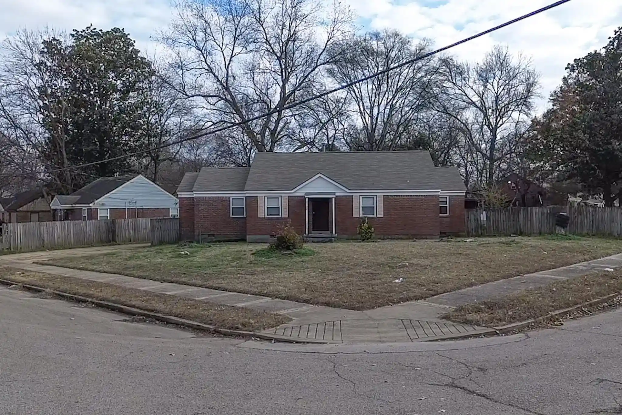 Photo 1 of Single family home for sale at 2132 Brookline Rd, Memphis, TN 38128 | MLS# 10212932 | Listing updated on 2026-03-21