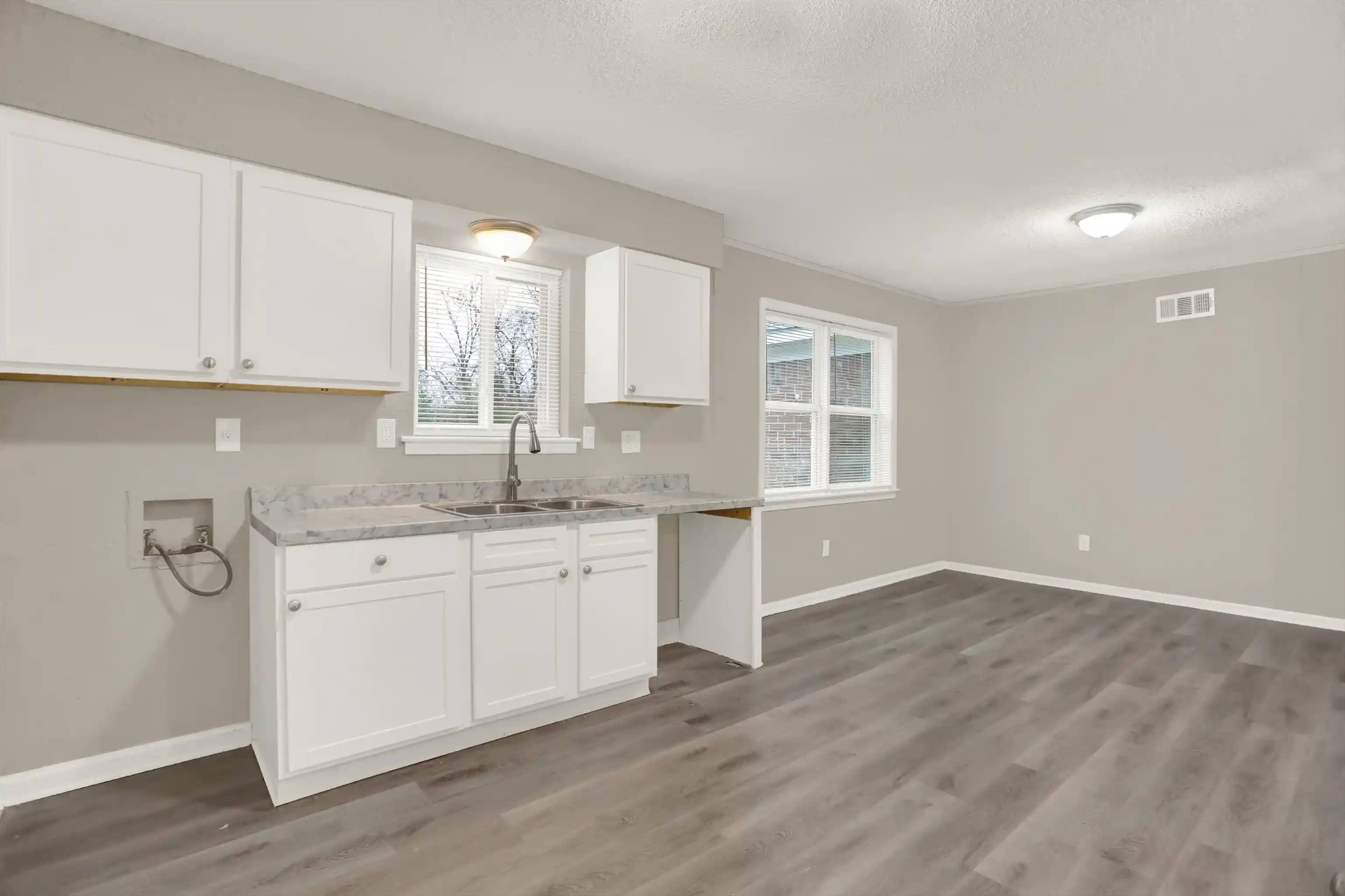 Photo 2 of Single family home for sale at 5052 Blacksmith Dr, Memphis, TN 38127 | MLS# 10212943 | Listing updated on 2026-09-04
