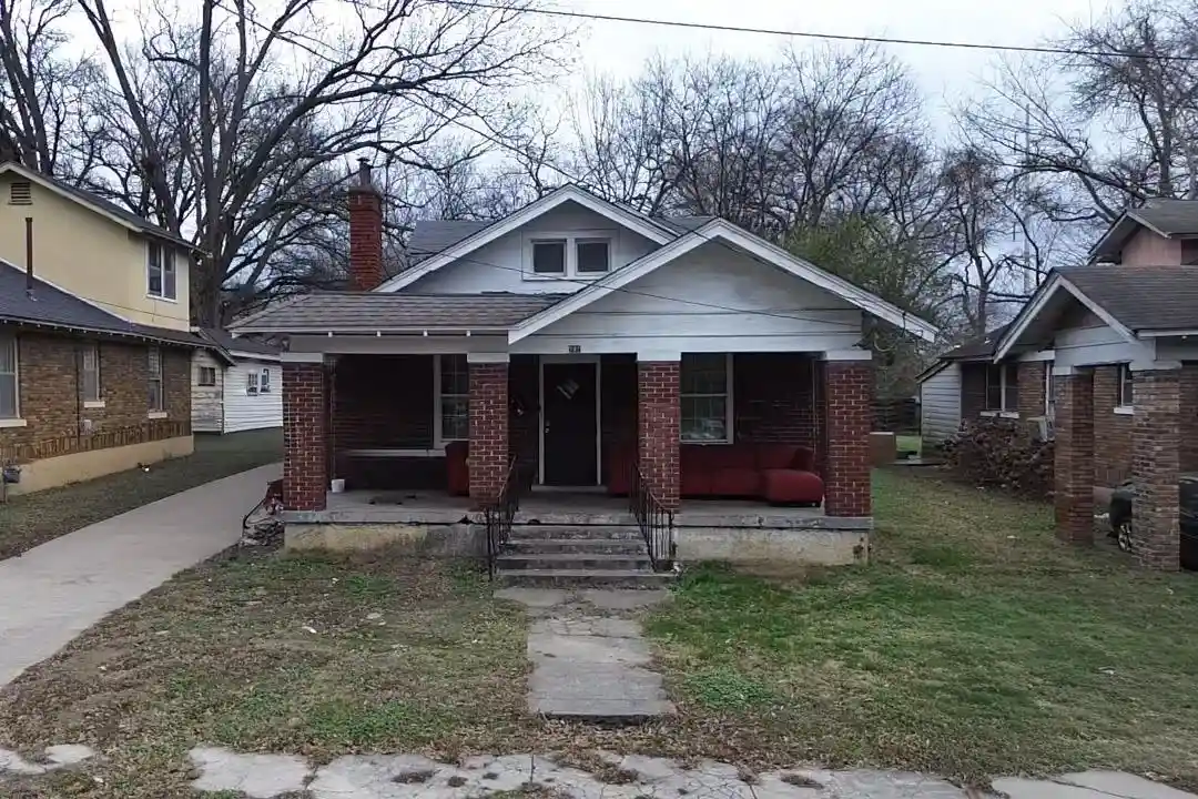 Photo 1 of Single family home for sale at 702 Atlantic St, Memphis, TN 38112 | MLS# 10213089 | Listing updated on 2026-03-04