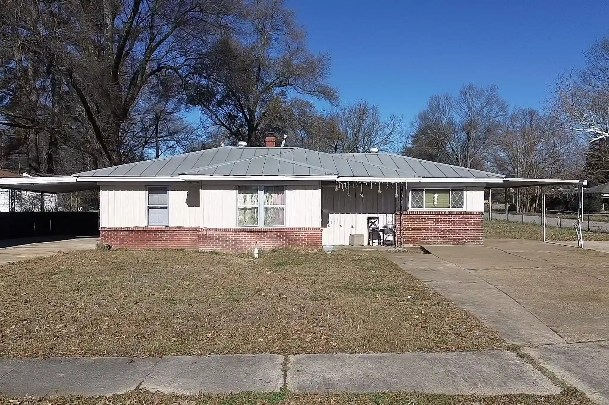 Photo 1 of Single family home for sale at 4976 Byron Rd, Memphis, TN 38122 | MLS# 10213092 | Listing updated on 2026-01-17