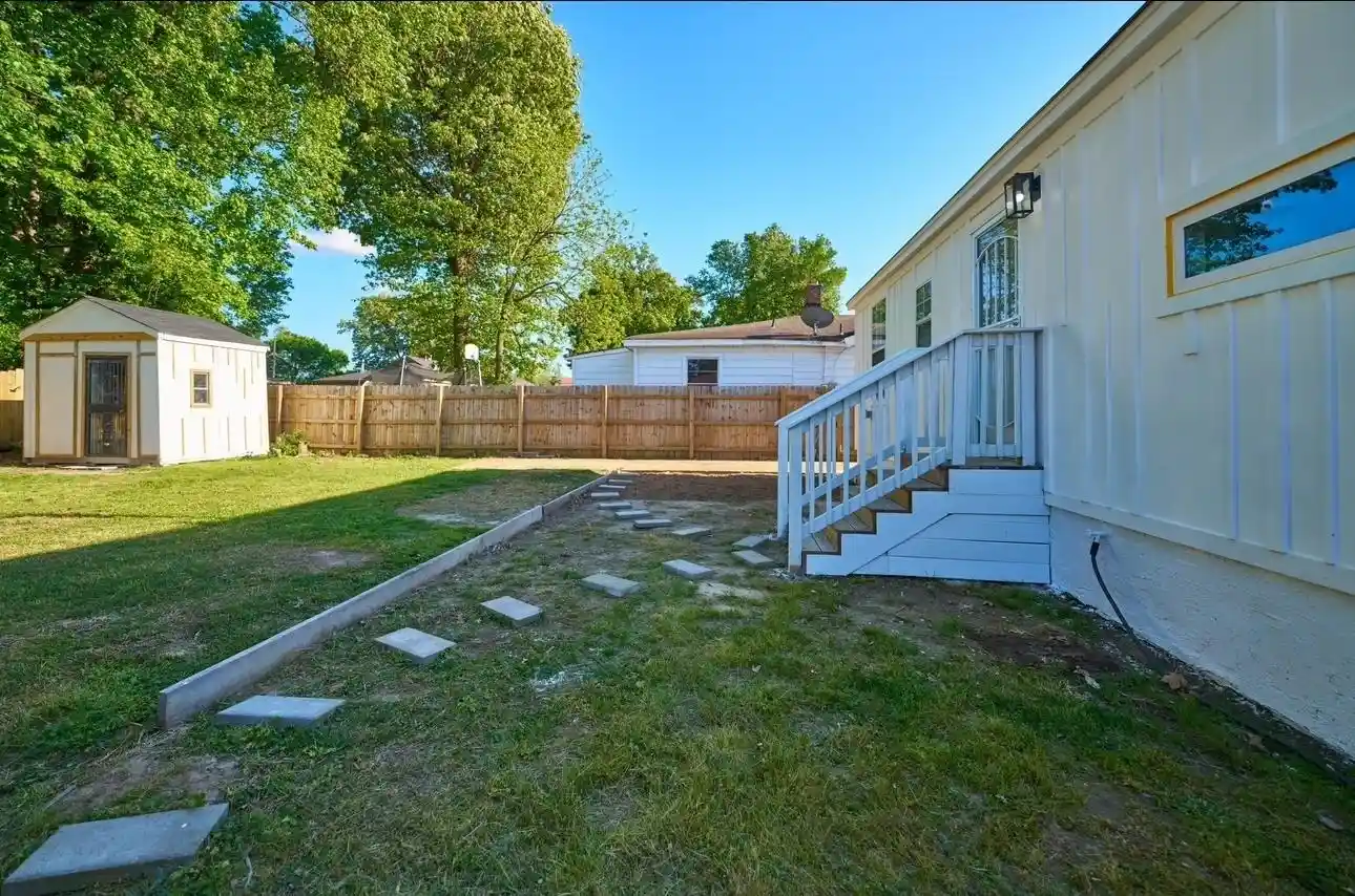 Homes for sale in Memphis, TN | 1628 N Hollywood St, Memphis, TN 38108 | MLS# 10213250