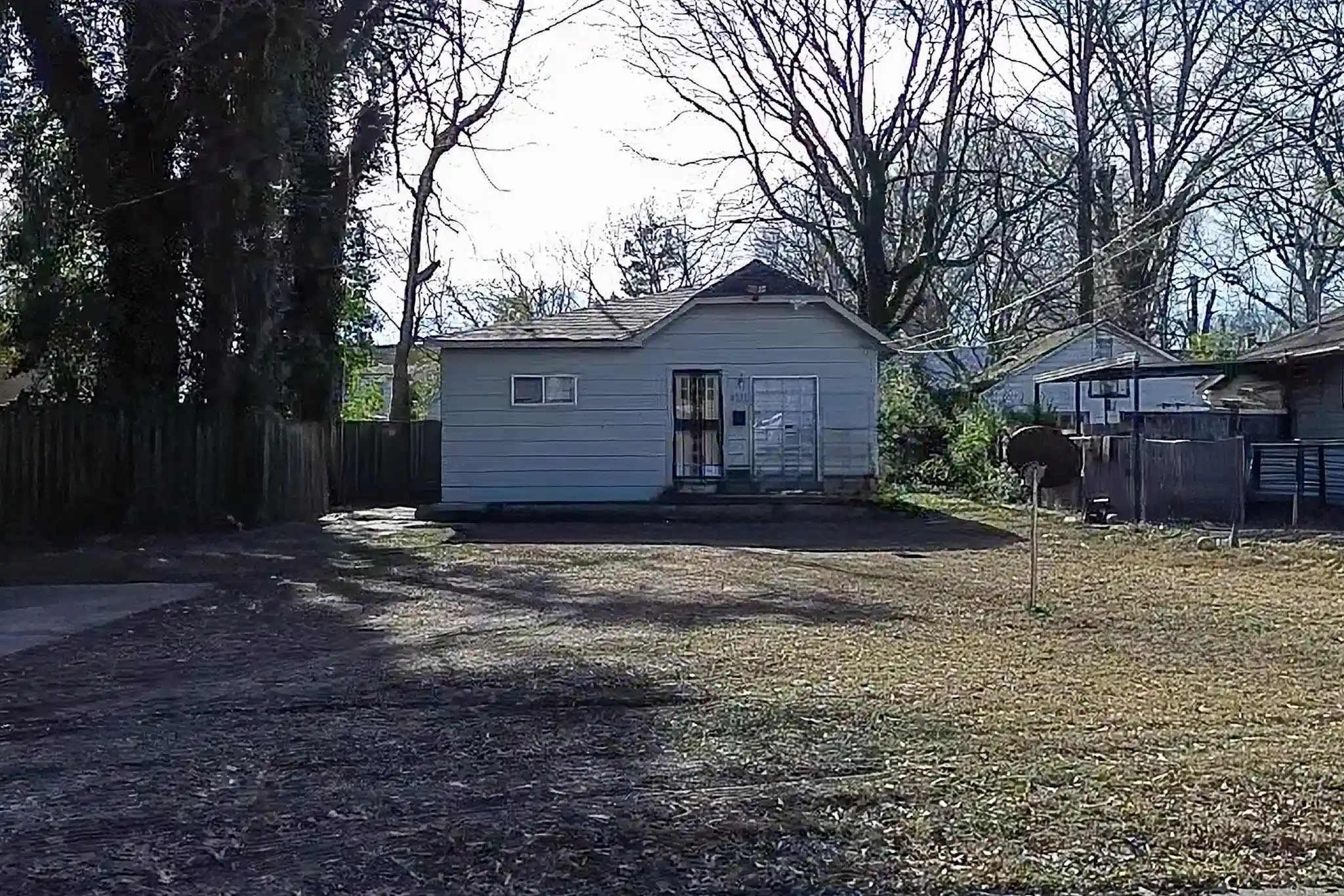 Photo 1 of Single family home for sale at 3437 Vernon Ave, Memphis, TN 38122 | MLS# 10213382 | Listing updated on 2026-01-21