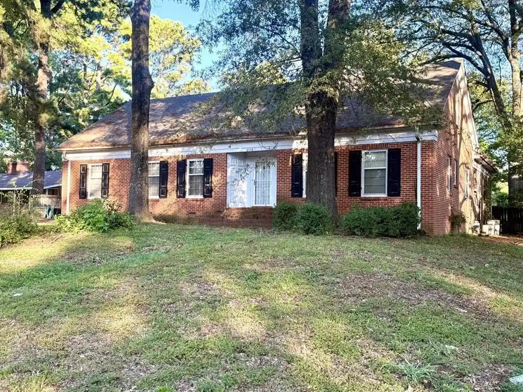 Photo 1 of Sale Pending at 2958 Glengarry Rd, Memphis, TN 38128 | MLS# 10213668 | Listing updated on 2026-05-07