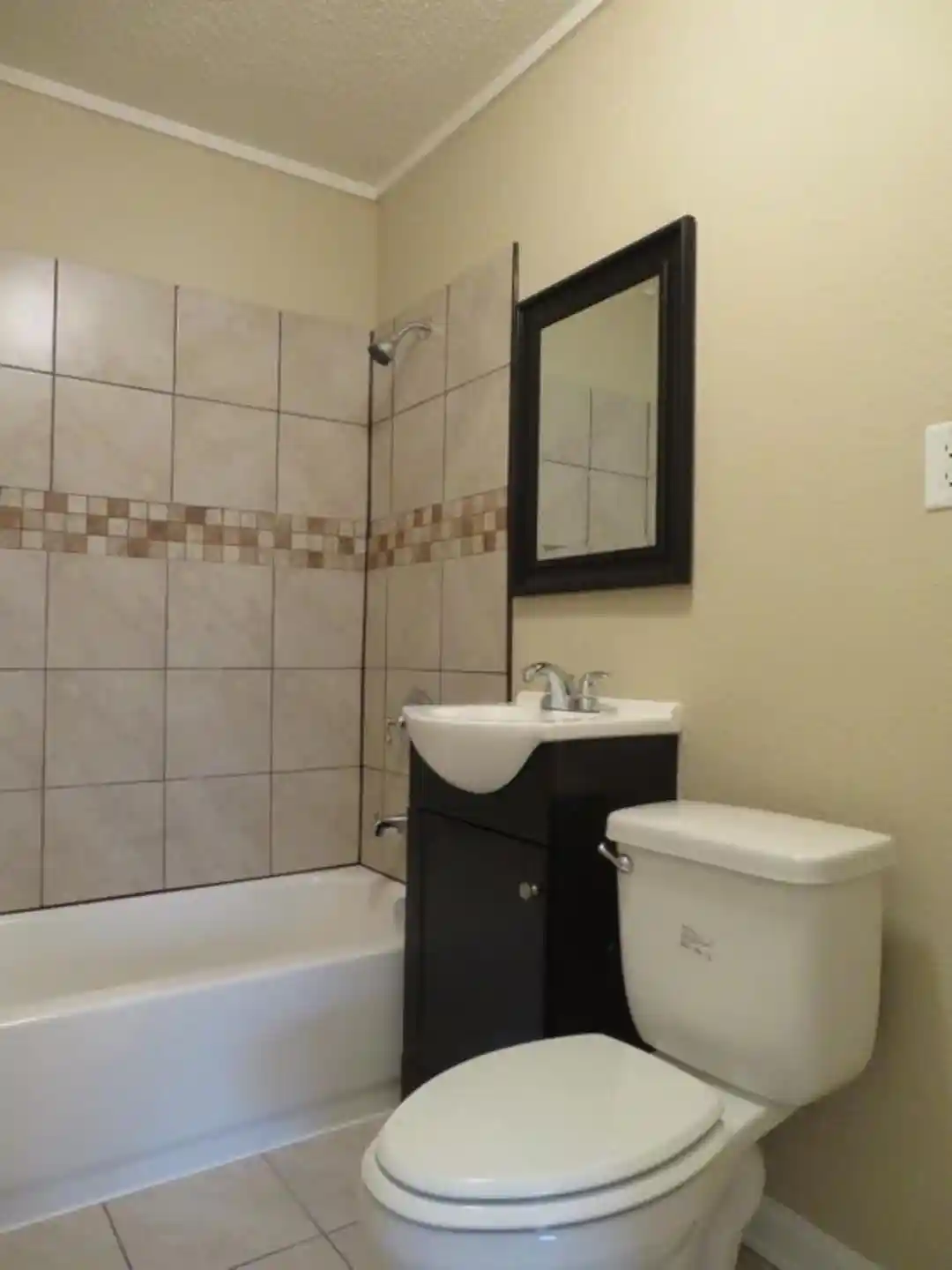 Photo 4 of Single family home for sale at 827 Par Ave, Memphis, TN 38127 | MLS# 10214007 | Listing updated on 2026-08-24