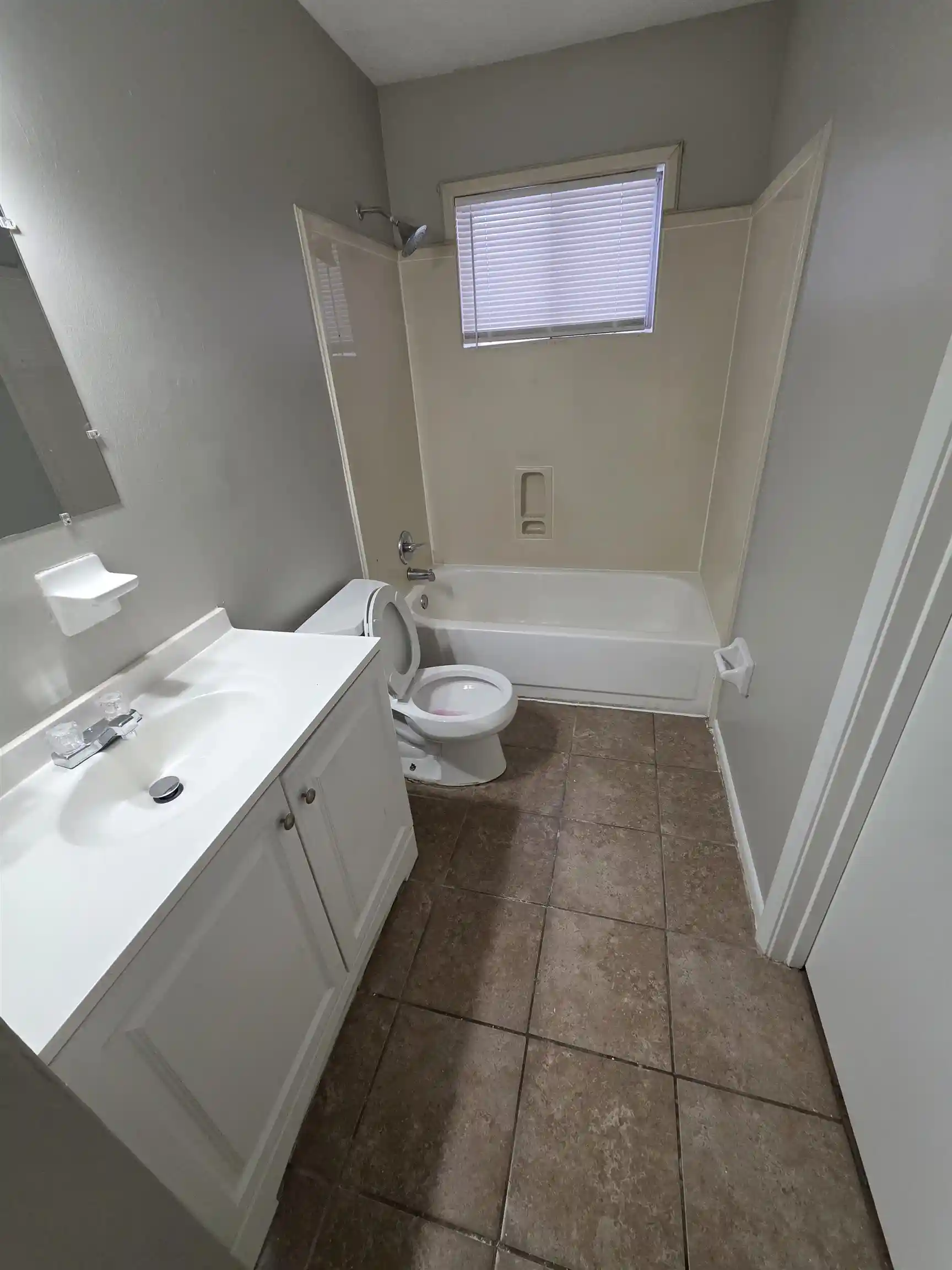 Photo 2 of Single family home for sale at 3304 Sweet Springs Dr, Memphis, TN 38128 | MLS# 10214044 | Listing updated on 2026-08-31