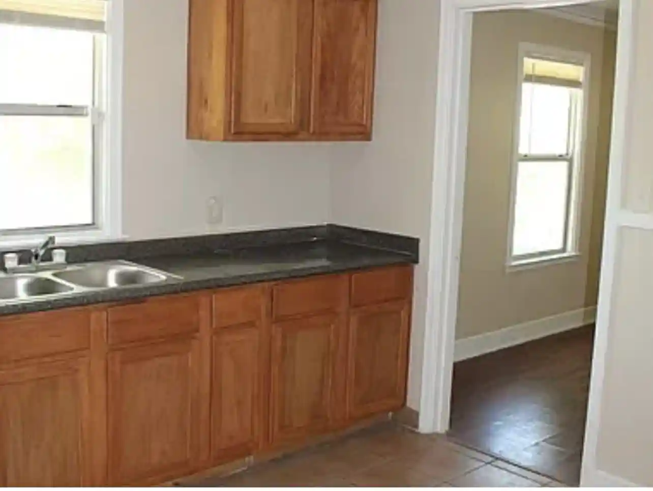 Photo 1 of Single family home for sale at 2765 Walnut Rd, Memphis, TN 38128 | MLS# 10214048 | Listing updated on 2026-08-31