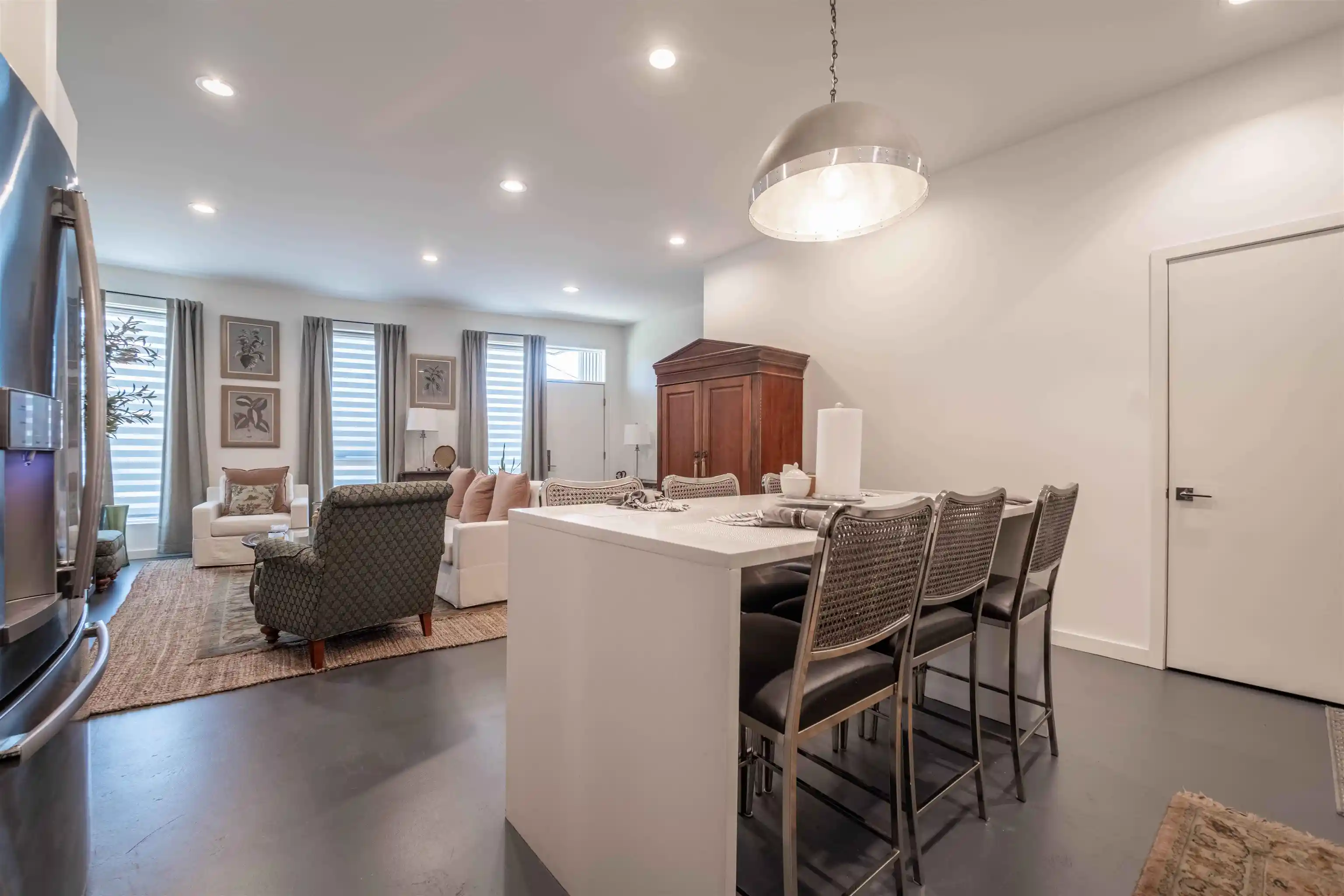 Photo 3 of Townhouse for sale at 462 Frontline Cv, Memphis, TN 38103 | MLS# 10214205 | Listing updated on 2026-08-10