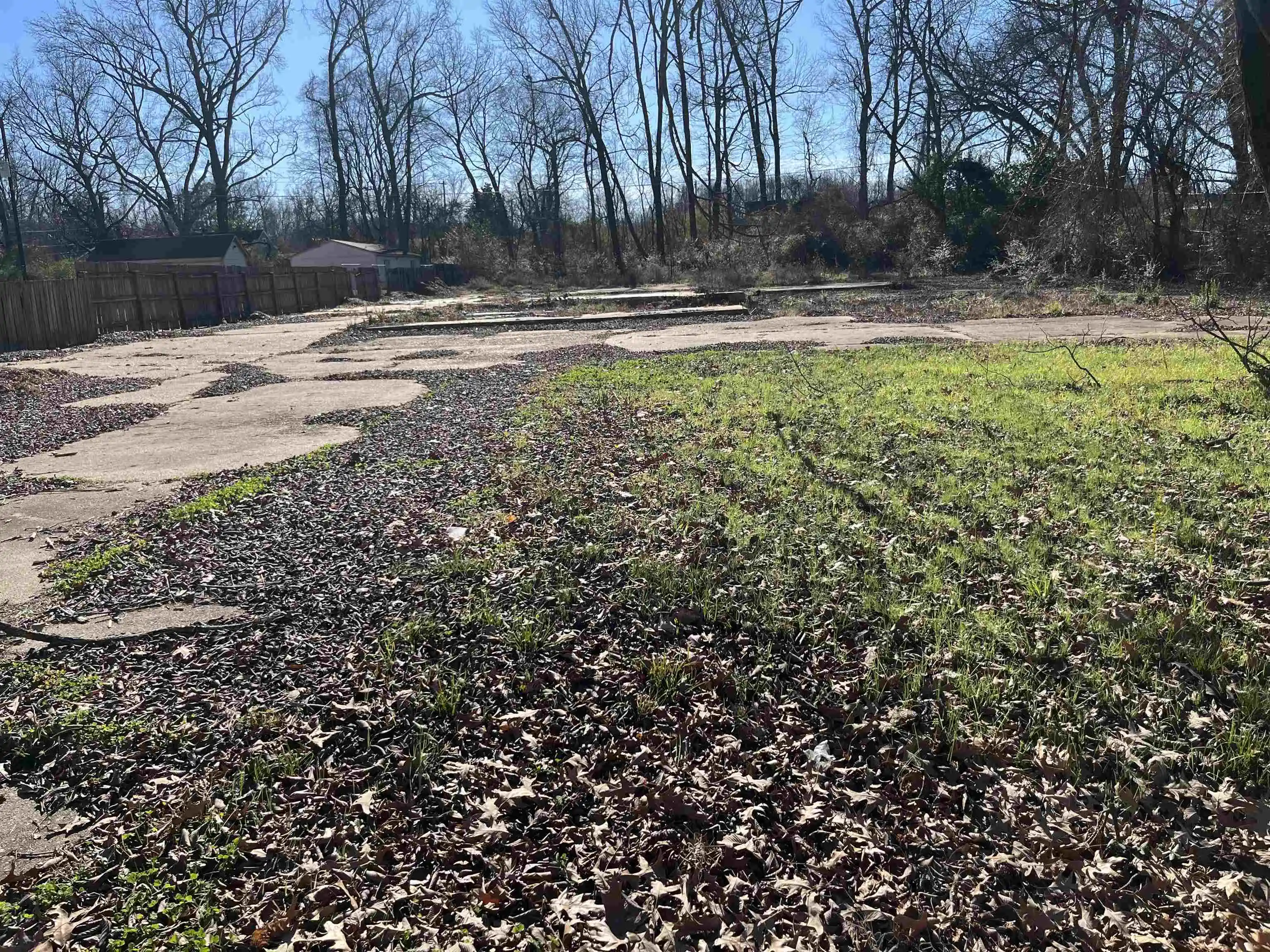 2nd image of 1133 Saunders Ave, Memphis, TN 38127 | MLS# 10214322