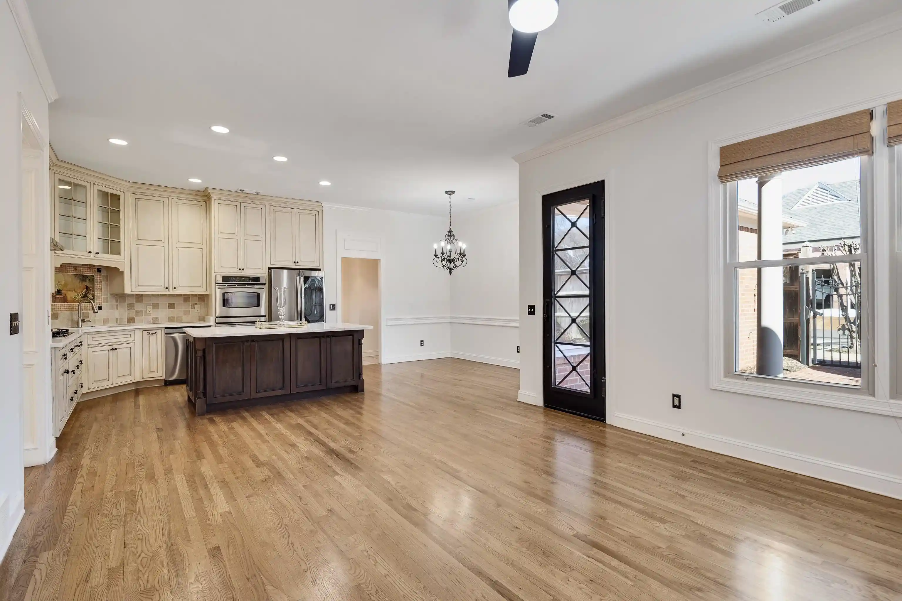 Photo 2 of Single family home for sale at 186 N White Sta Rd, Memphis, TN 38117 | MLS# 10214498 | Listing updated on 2026-09-16