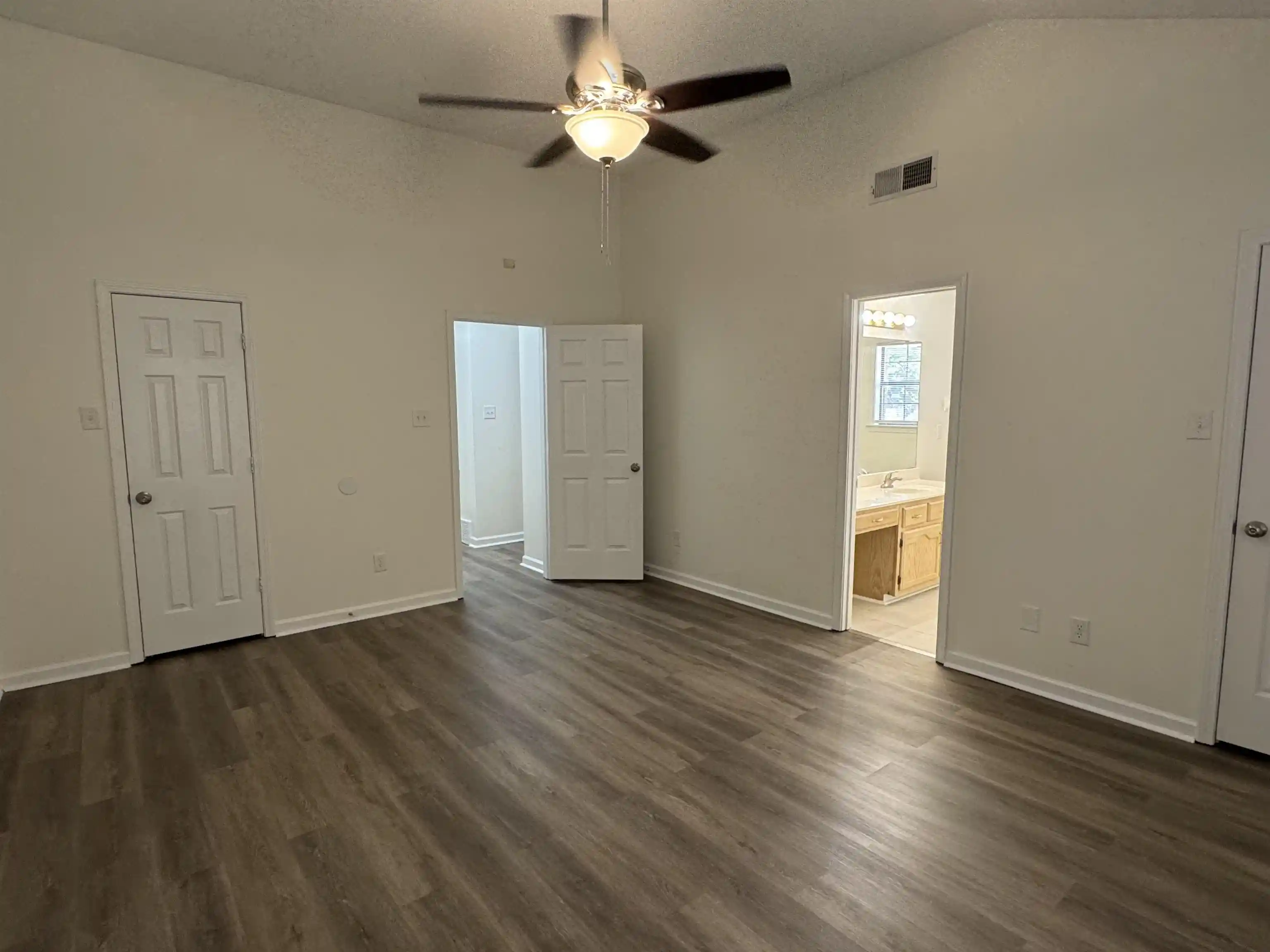 4th image of 4214 Meadow Valley Dr, Memphis, TN 38141 | MLS# 10214572