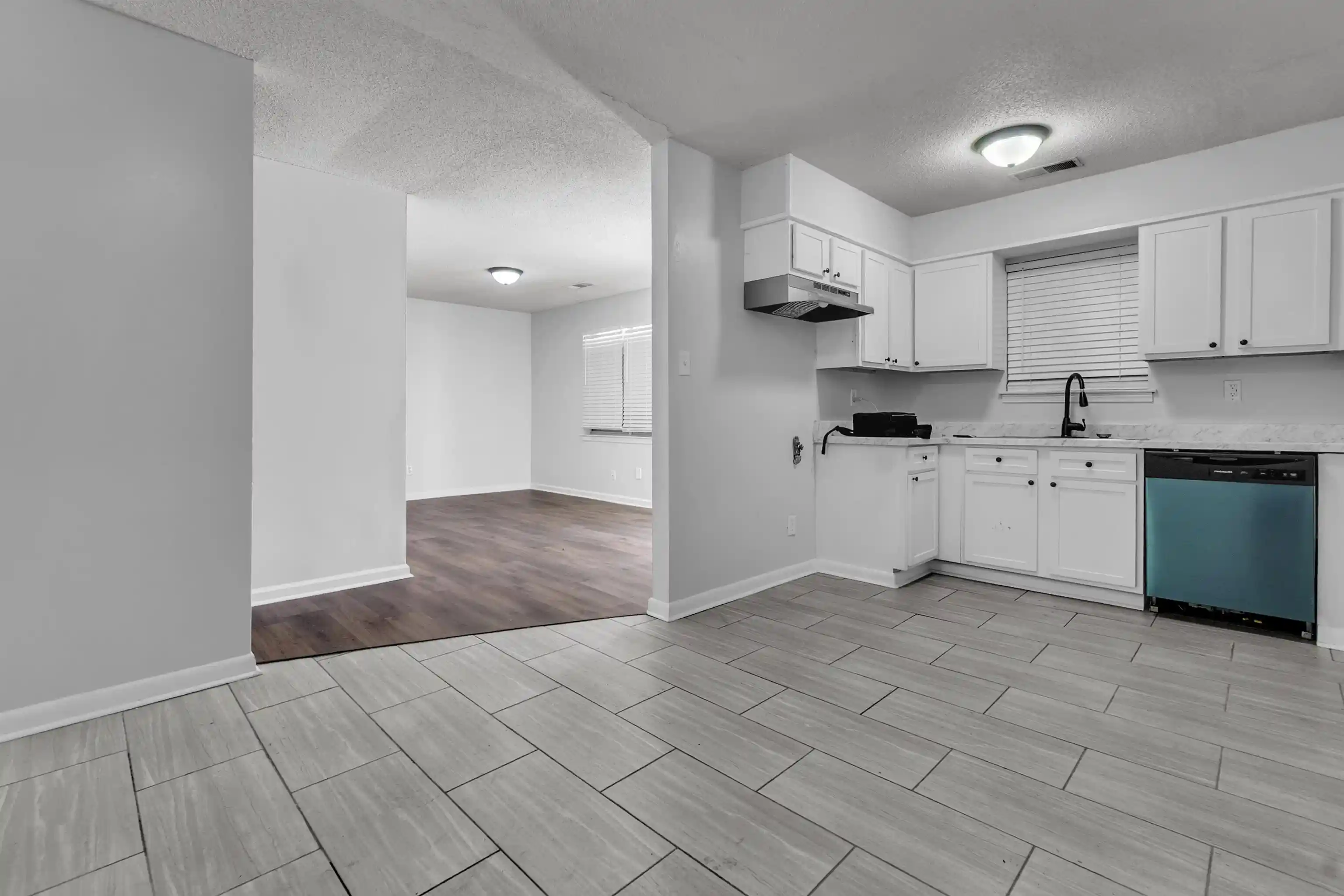 Photo 3 of Single family home for sale at 1532 Silver St, Memphis, TN 38106 | MLS# 10214711 | Listing updated on 2026-08-11