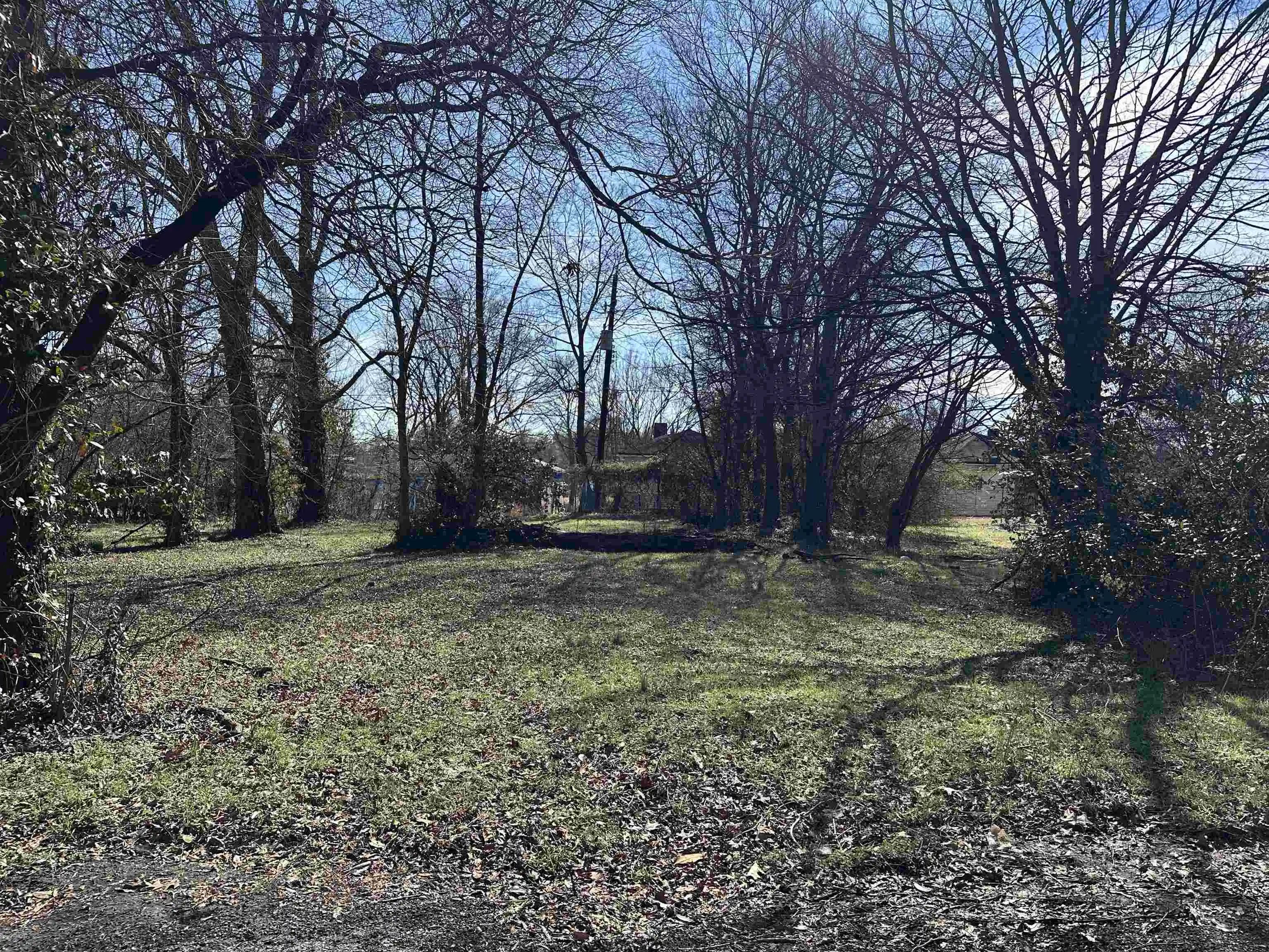 Photo 1 of Land for sale at 661 Eads Ave, Memphis, TN 38106 | MLS# 10214762 | Listing updated on 2026-02-17