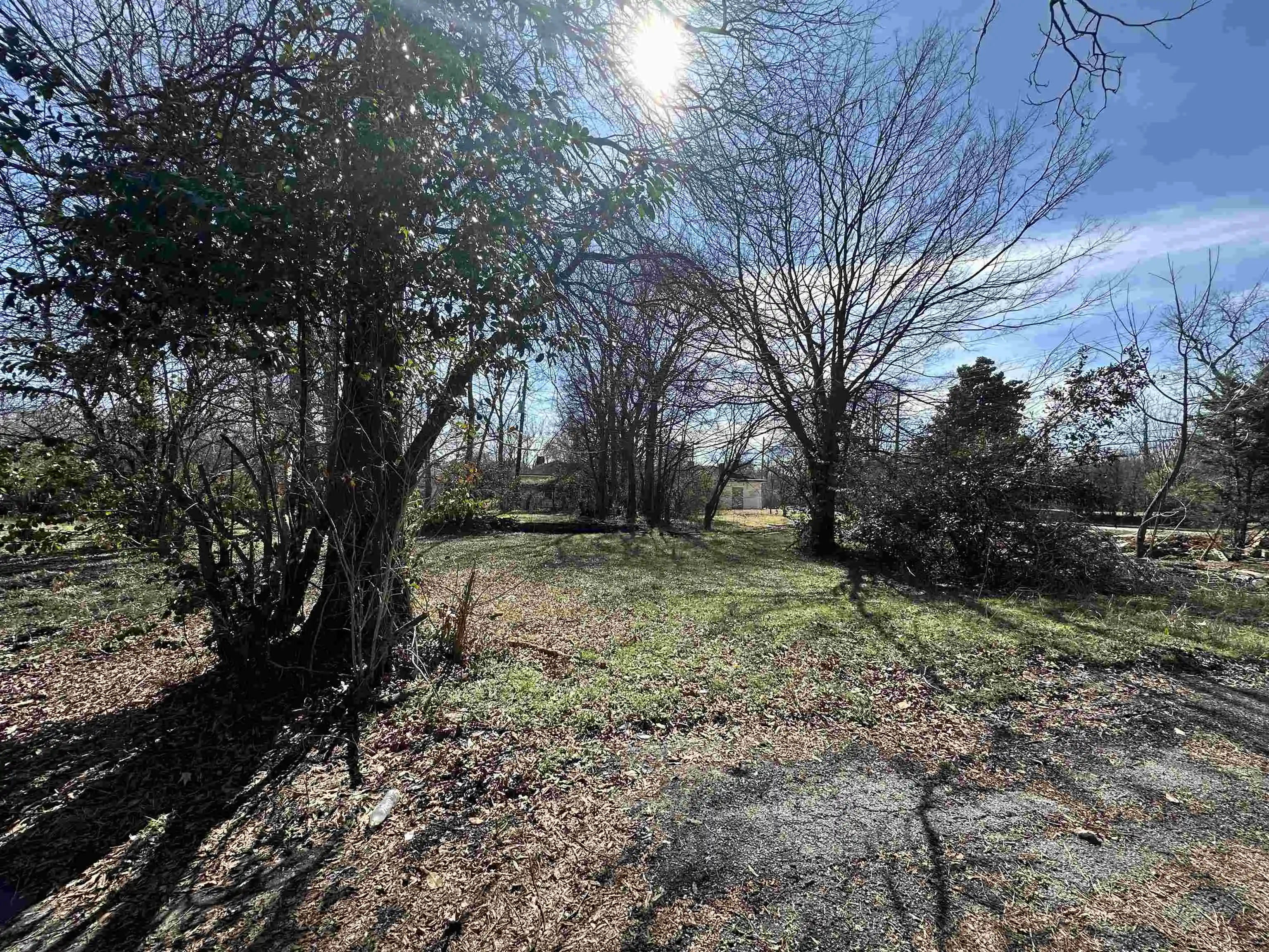 Photo 3 of Land for sale at 661 Eads Ave, Memphis, TN 38106 | MLS# 10214762 | Listing updated on 2026-02-17