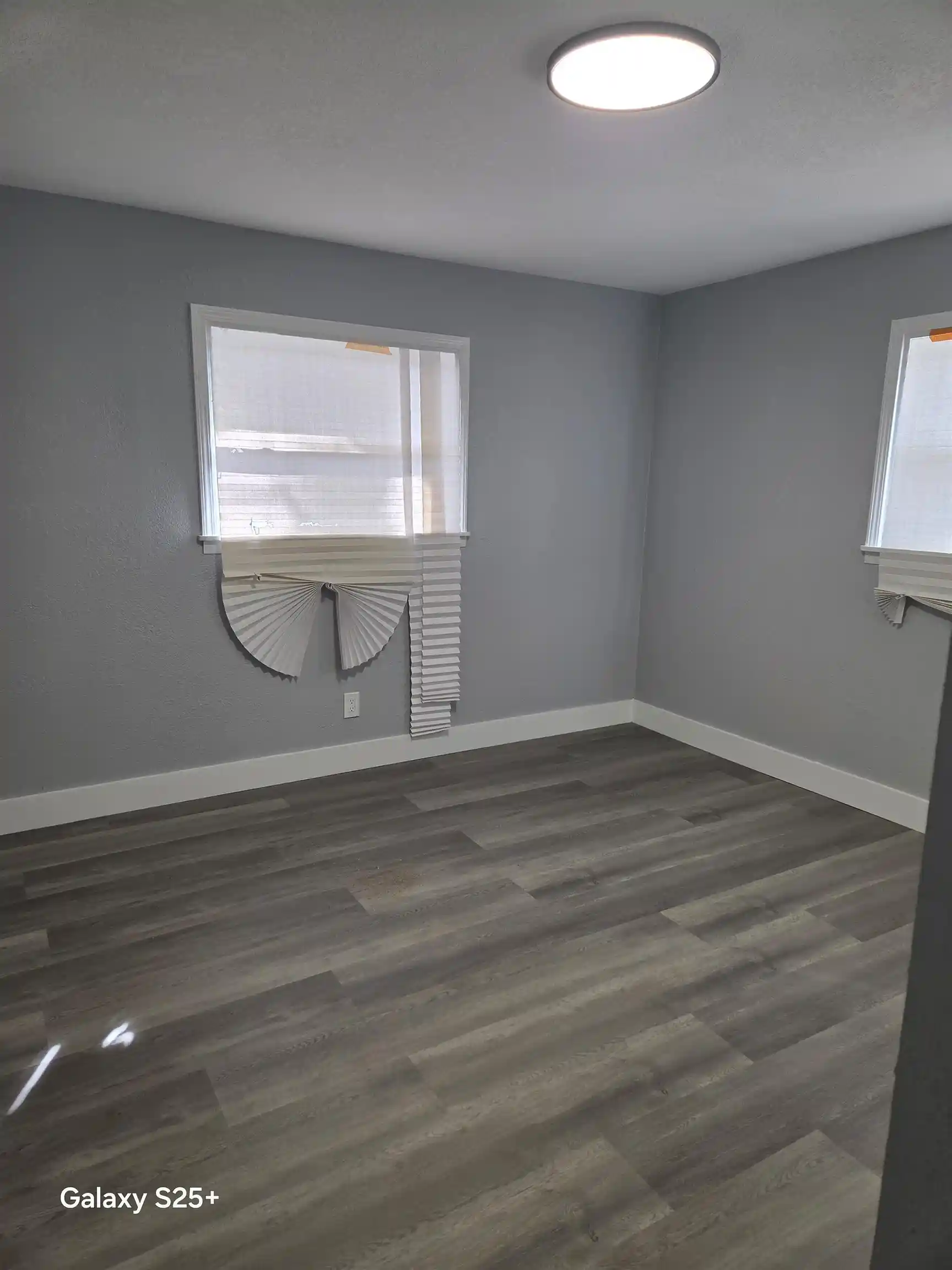 Photo 3 of Single family home for sale at 1555 S Wellington St, Memphis, TN 38106 | MLS# 10214775 | Listing updated on 2026-09-03