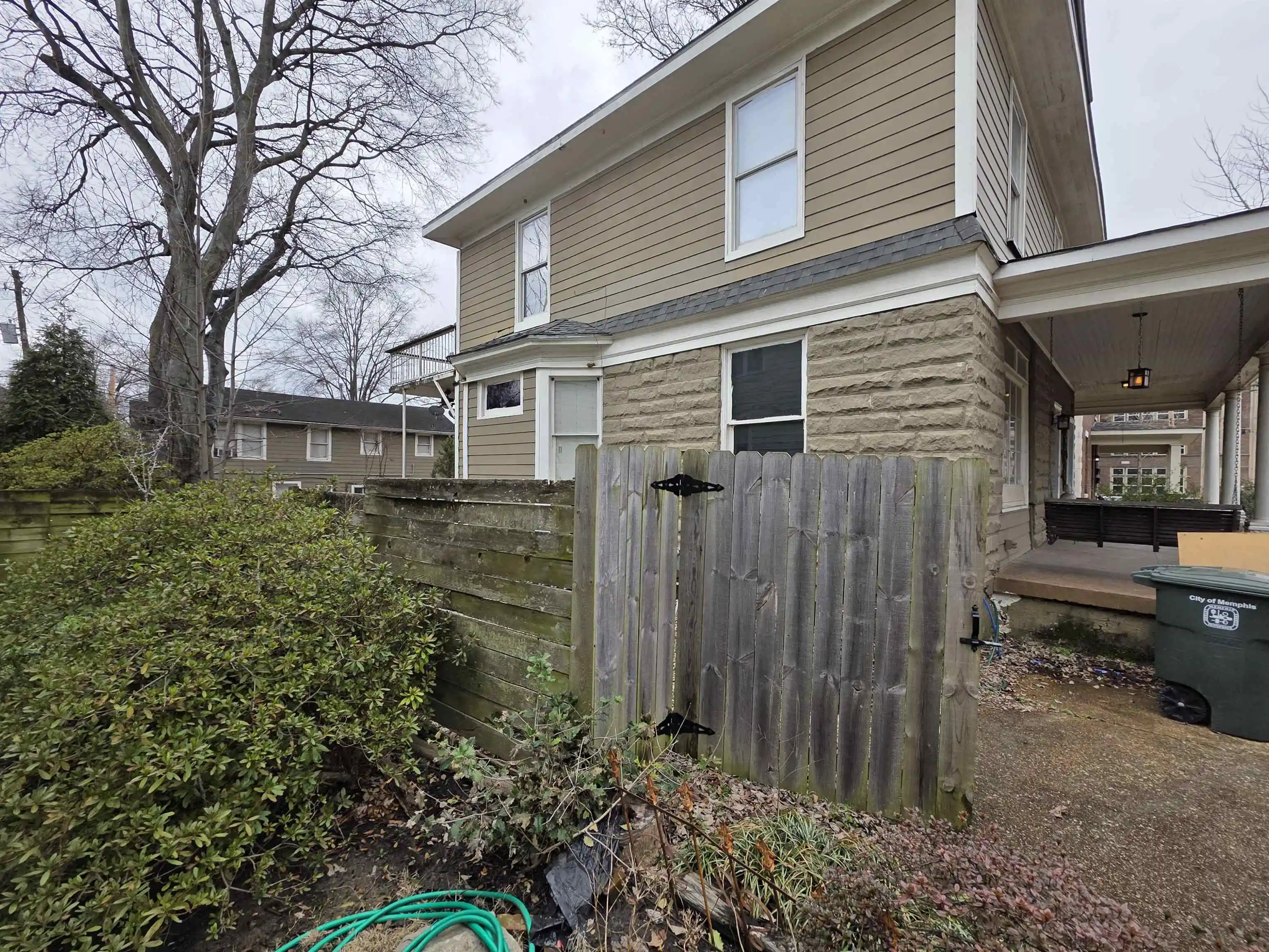 Photo 3 of Sale Pending at 1235 Vinton Ave, Memphis, TN 38104 | MLS# 10214843 | Listing updated on 2026-08-17