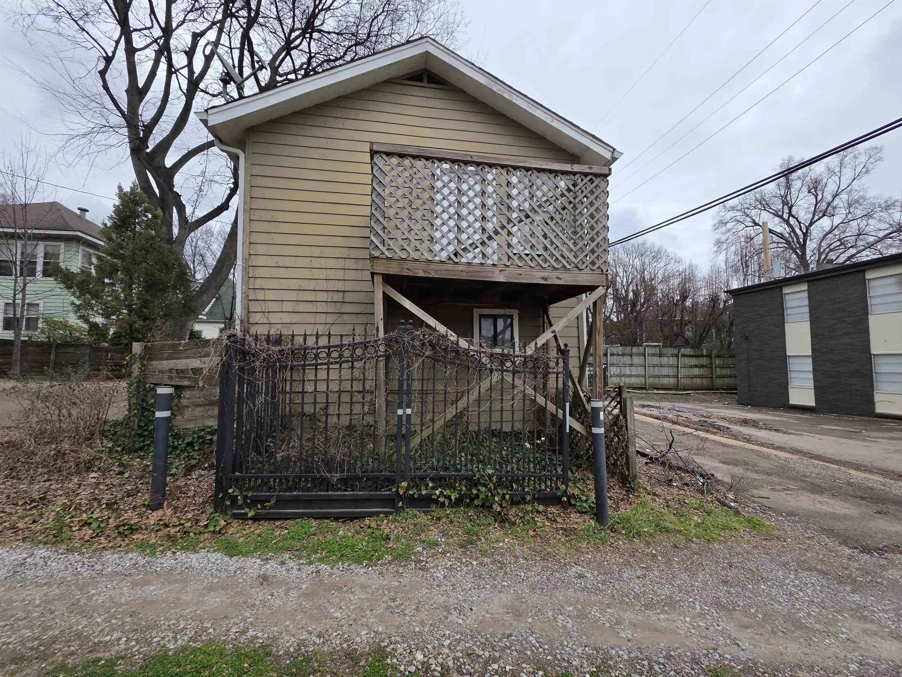 Listing Photo 4 - Condo for sale in building located at 1235 Vinton Ave, Memphis, TN 38104