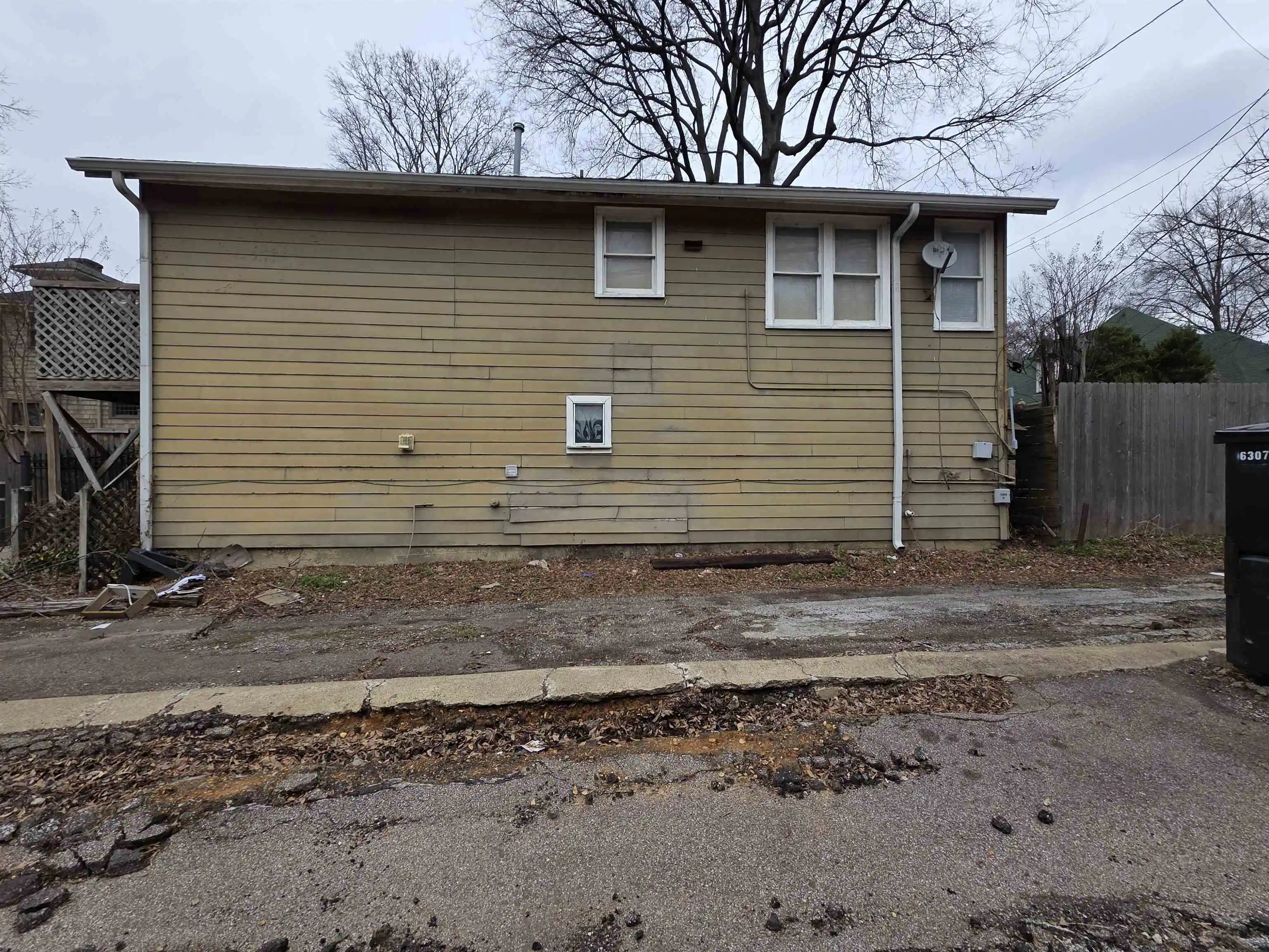 Listing Photo 5 - Condo for sale in building located at 1235 Vinton Ave, Memphis, TN 38104