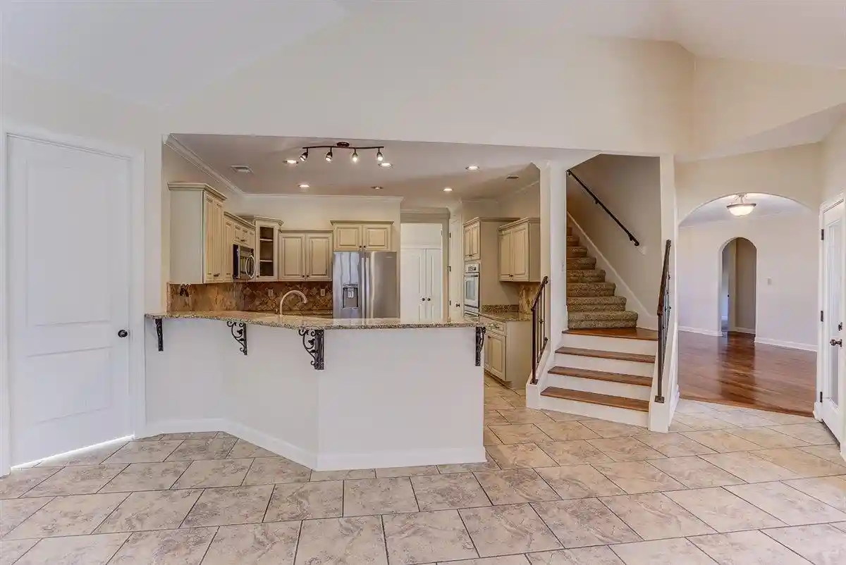 Photo 3 of Sale Pending at 1690 Totty Ln, Collierville, TN 38017 | MLS# 10214996 | Listing updated on 2026-08-31