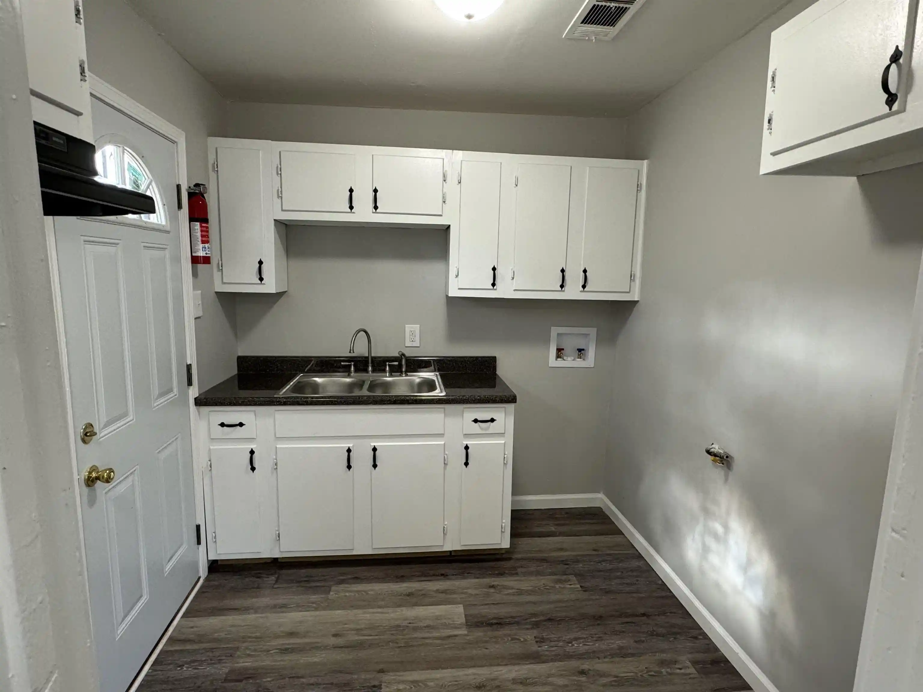 Photo 2 of Single family home for sale at 2717 Frisco Ave, Memphis, TN 38114 | MLS# 10215100 | Listing updated on 2026-07-29