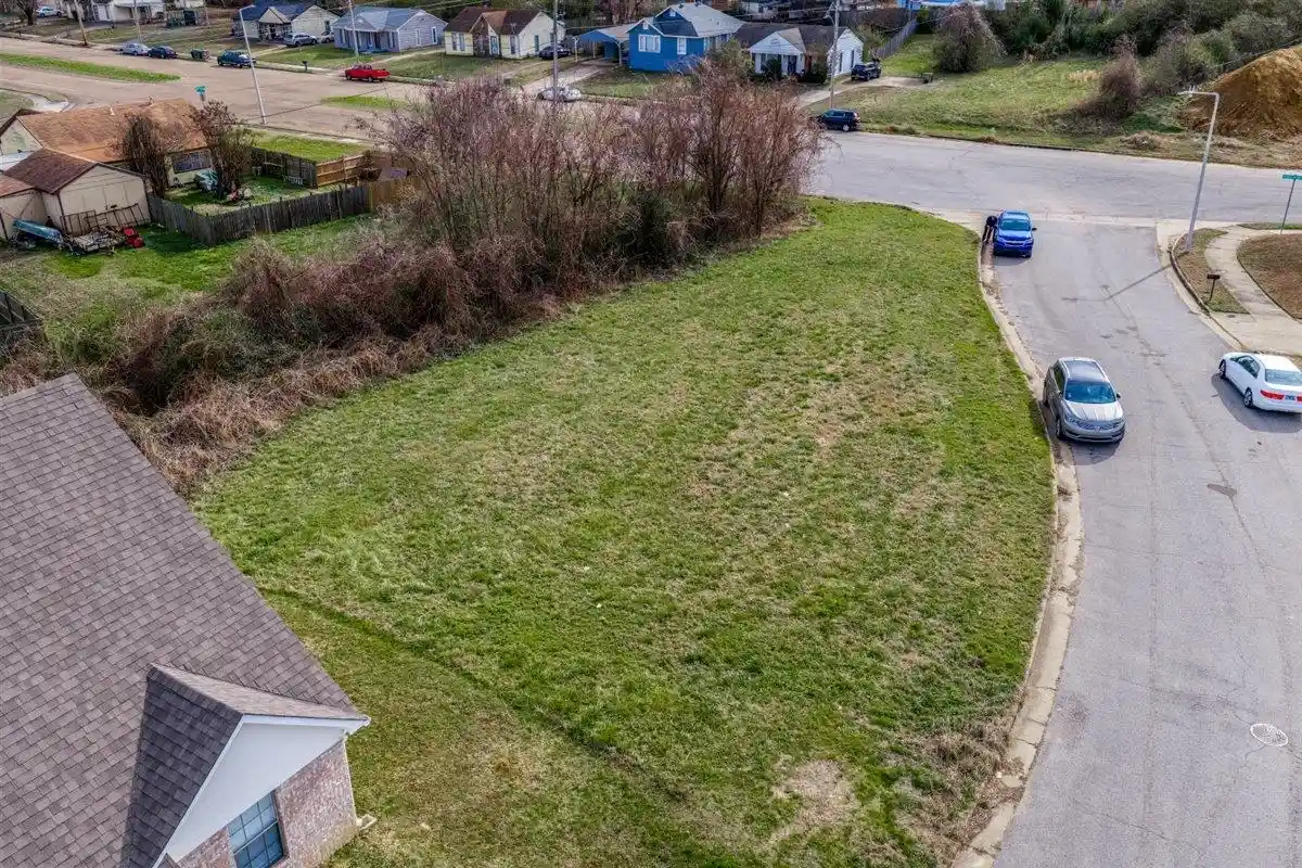 Photo 1 of Land for sale at 0 Oaks Royal Dr, Memphis, TN 38128 | MLS# 10215182 | Listing updated on 2026-03-26