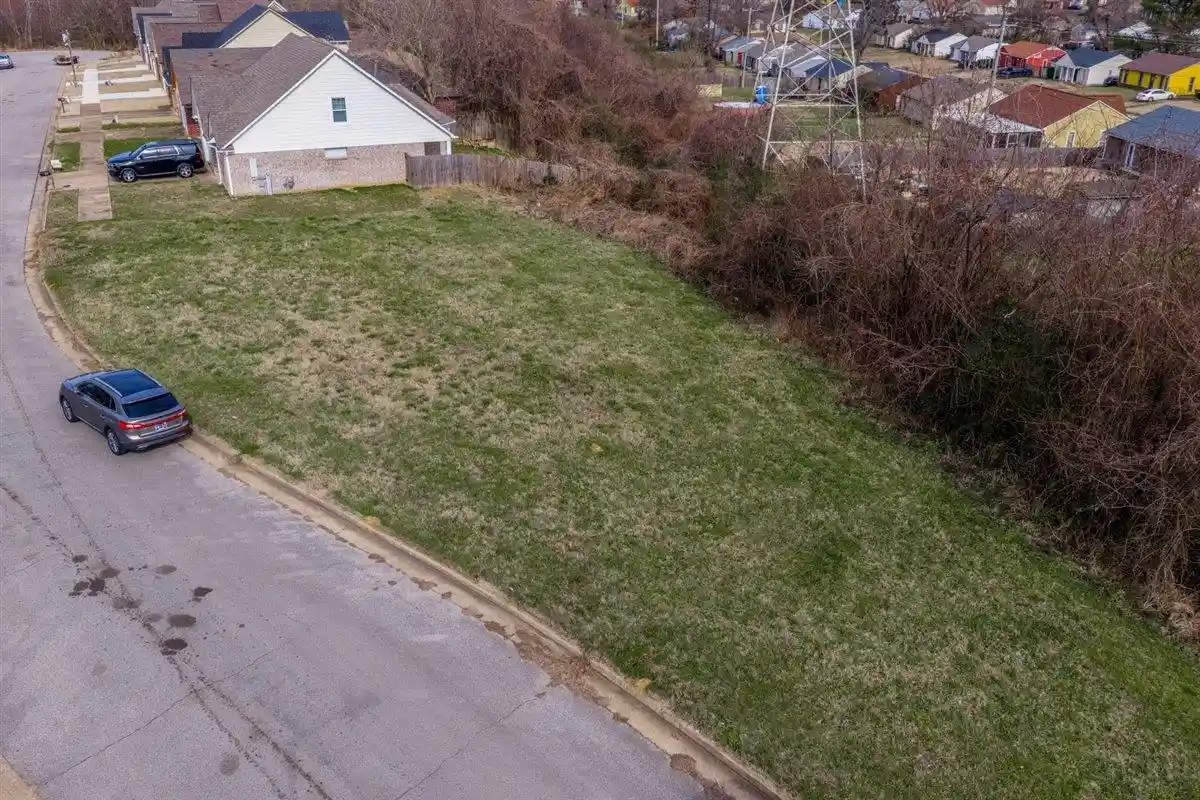 Photo 3 of Land for sale at 0 Oaks Royal Dr, Memphis, TN 38128 | MLS# 10215182 | Listing updated on 2026-03-26