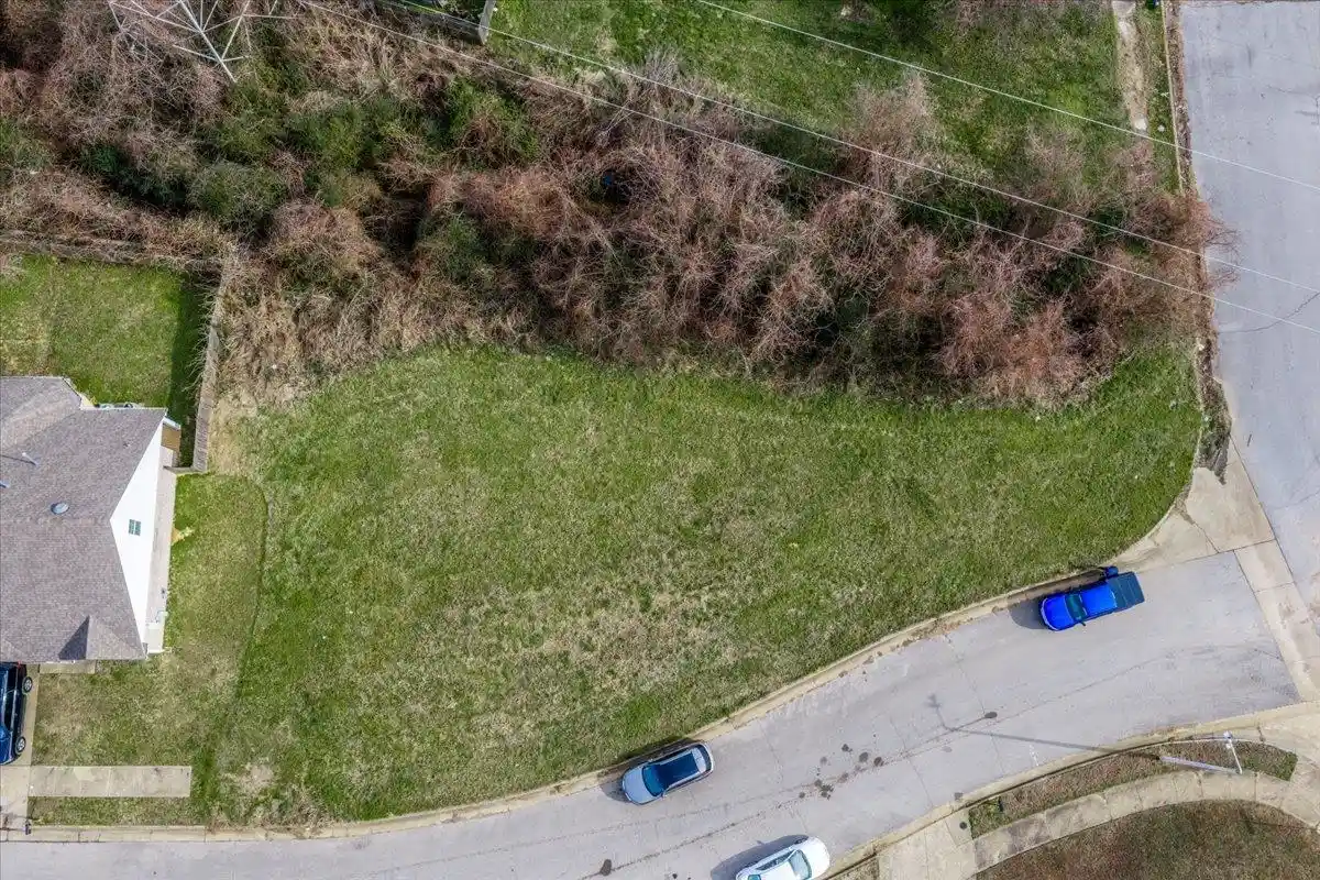 Photo 4 of Land for sale at 0 Oaks Royal Dr, Memphis, TN 38128 | MLS# 10215182 | Listing updated on 2026-03-26