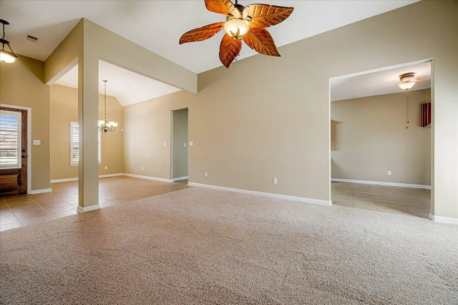 Photo 3 of Sale Pending at 3454 Carolyn Xing Dr, Southaven, MS 38672 | MLS# 10215259 | Listing updated on 2026-06-02