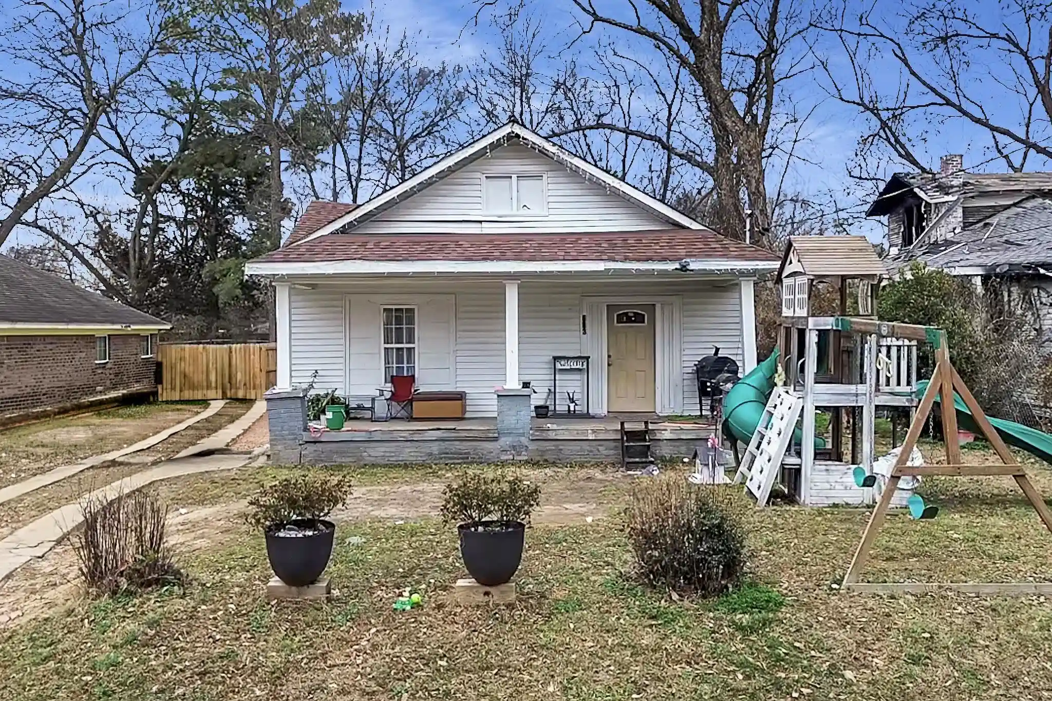 Photo 1 of Single family home for sale at 683 Hudson St, Memphis, TN 38112 | MLS# 10215438 | Listing updated on 2026-03-04