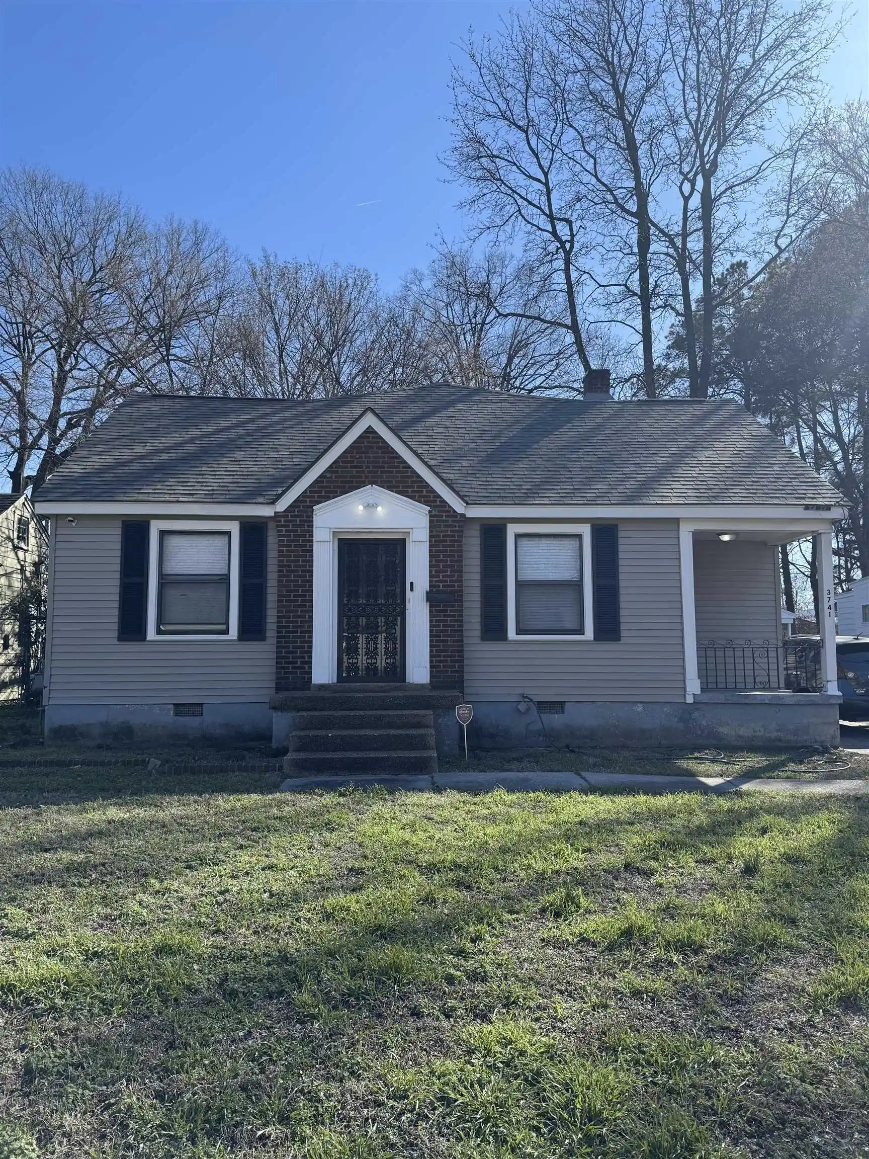 Photo 1 of Single family home for sale at 3741 Faxon Ave, Memphis, TN 38122 | MLS# 10215466 | Listing updated on 2026-03-29