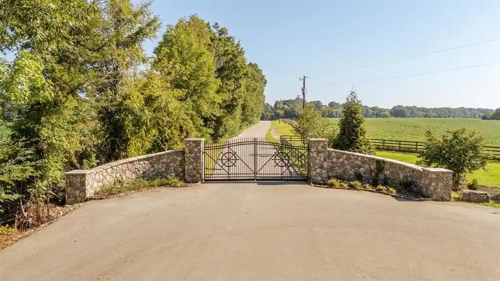 8th image of 70 Cravens Rd, Savannah, TN 38372 | MLS# 10215547