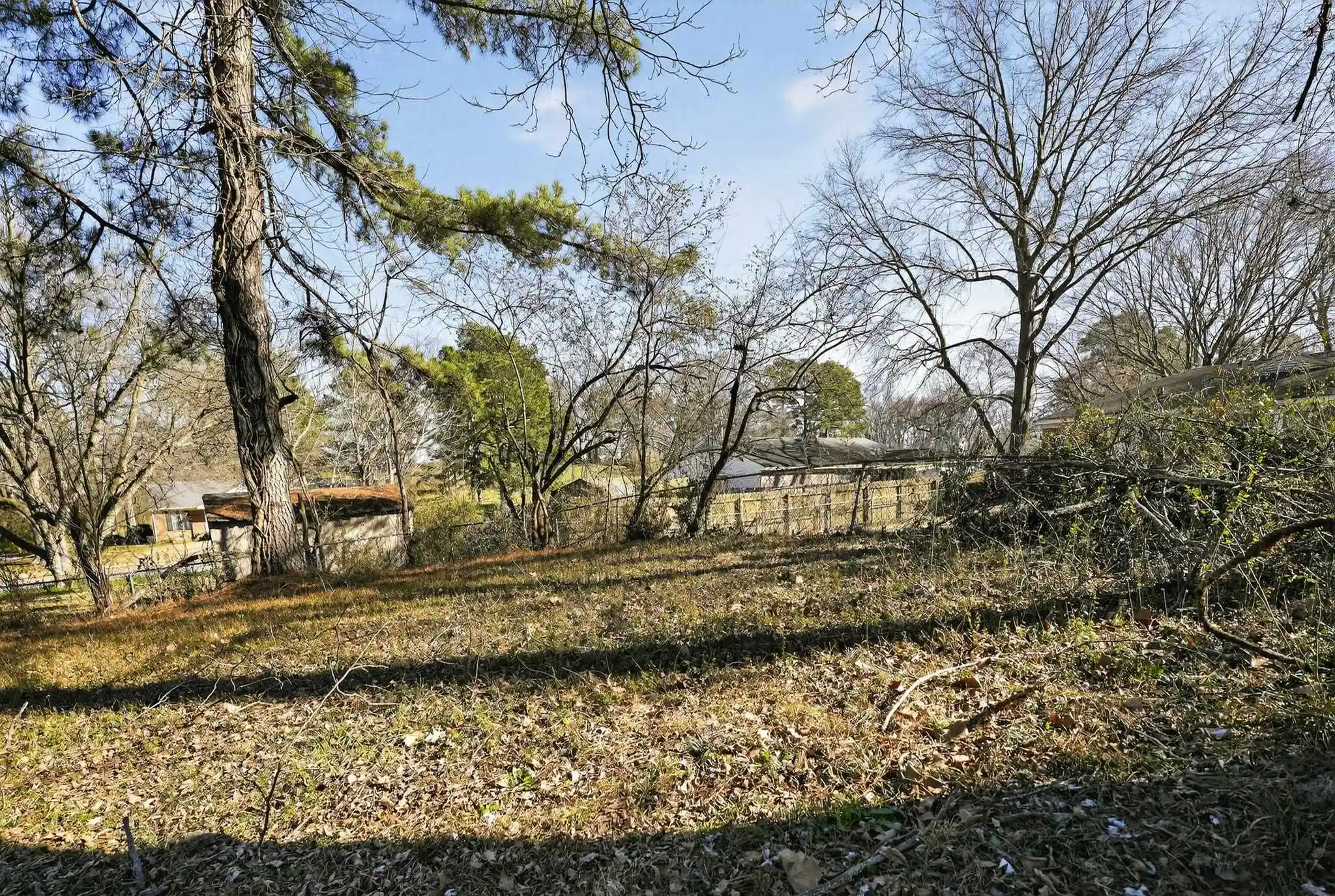 Photo 2 of Sale Pending at 3317 Abbottsford Ave, Memphis, TN 38128 | MLS# 10215612 | Listing updated on 2026-09-11