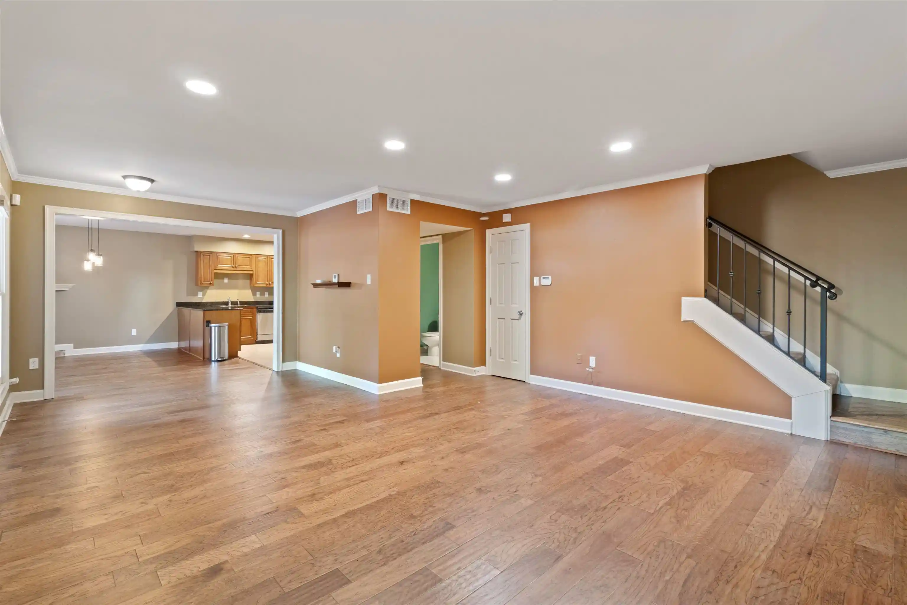 2nd image of 700Th St Augustine Sq, Memphis, TN 38104