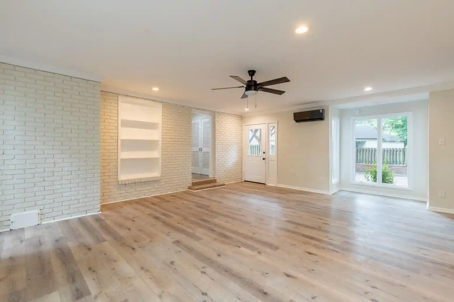 Photo 3 of Single family home for sale at 505 Thorn Ridge Cv, Memphis, TN 38117 | MLS# 10215705 | Listing updated on 2026-08-01