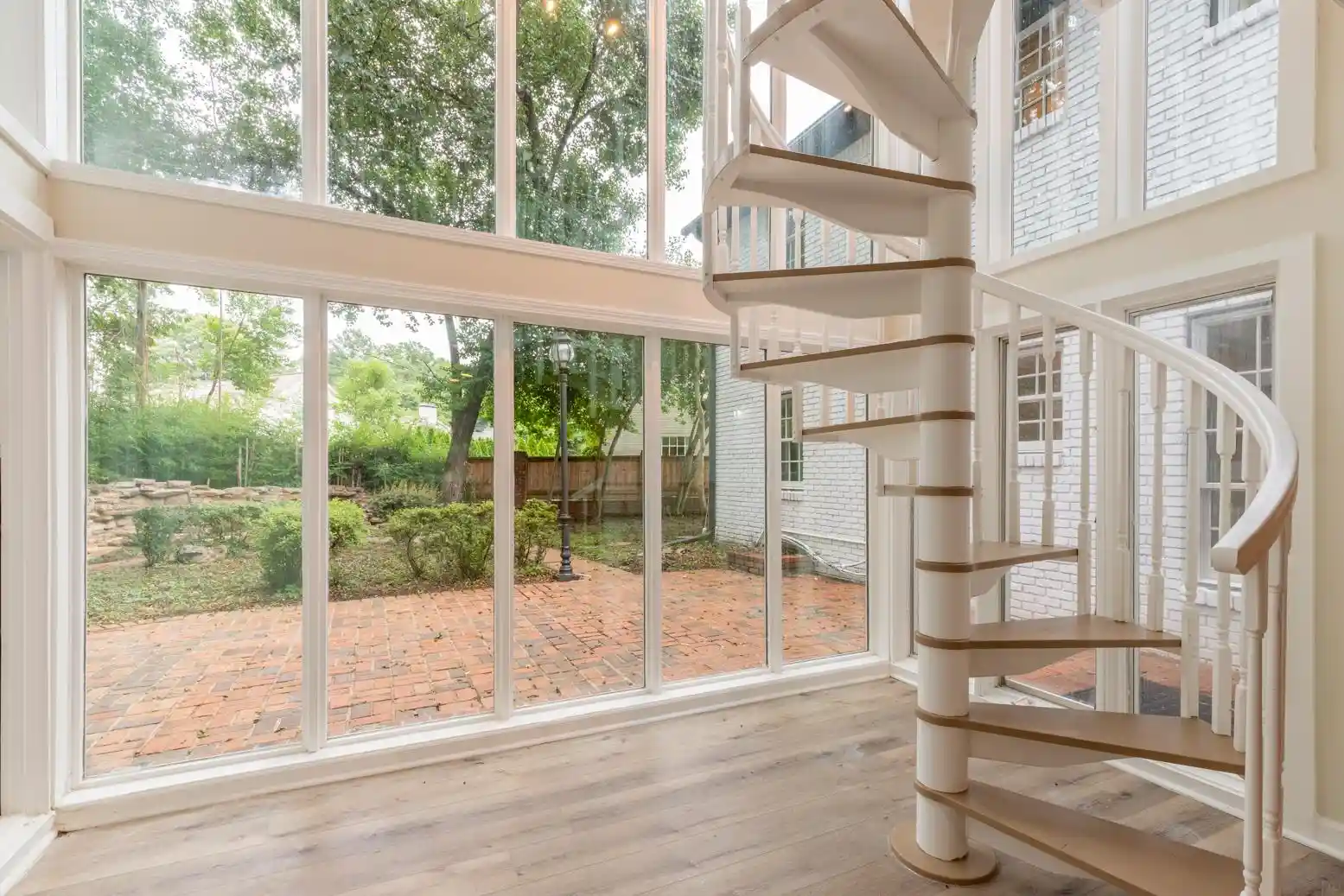 Photo 4 of Single family home for sale at 505 Thorn Ridge Cv, Memphis, TN 38117 | MLS# 10215705 | Listing updated on 2026-08-01