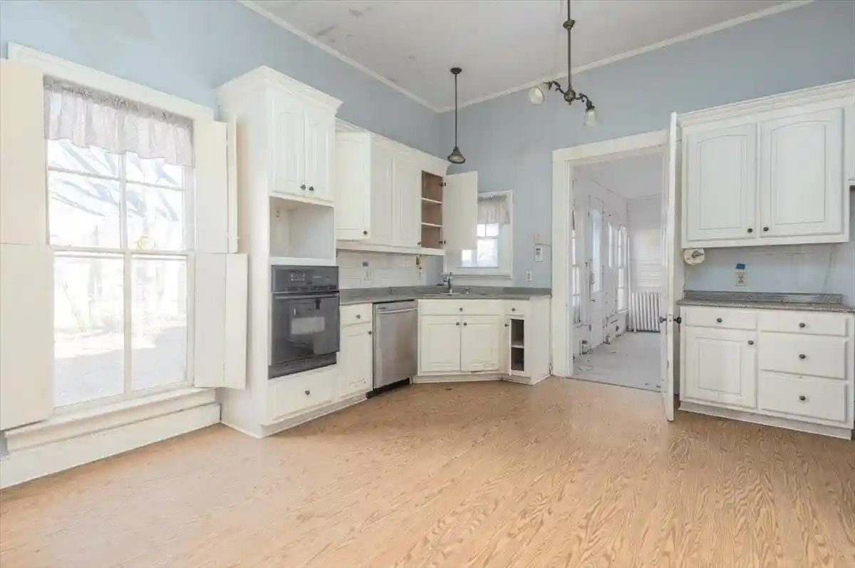 21st image of 195 N Walthall St, Holly Springs, MS 38635 | MLS# 10215737