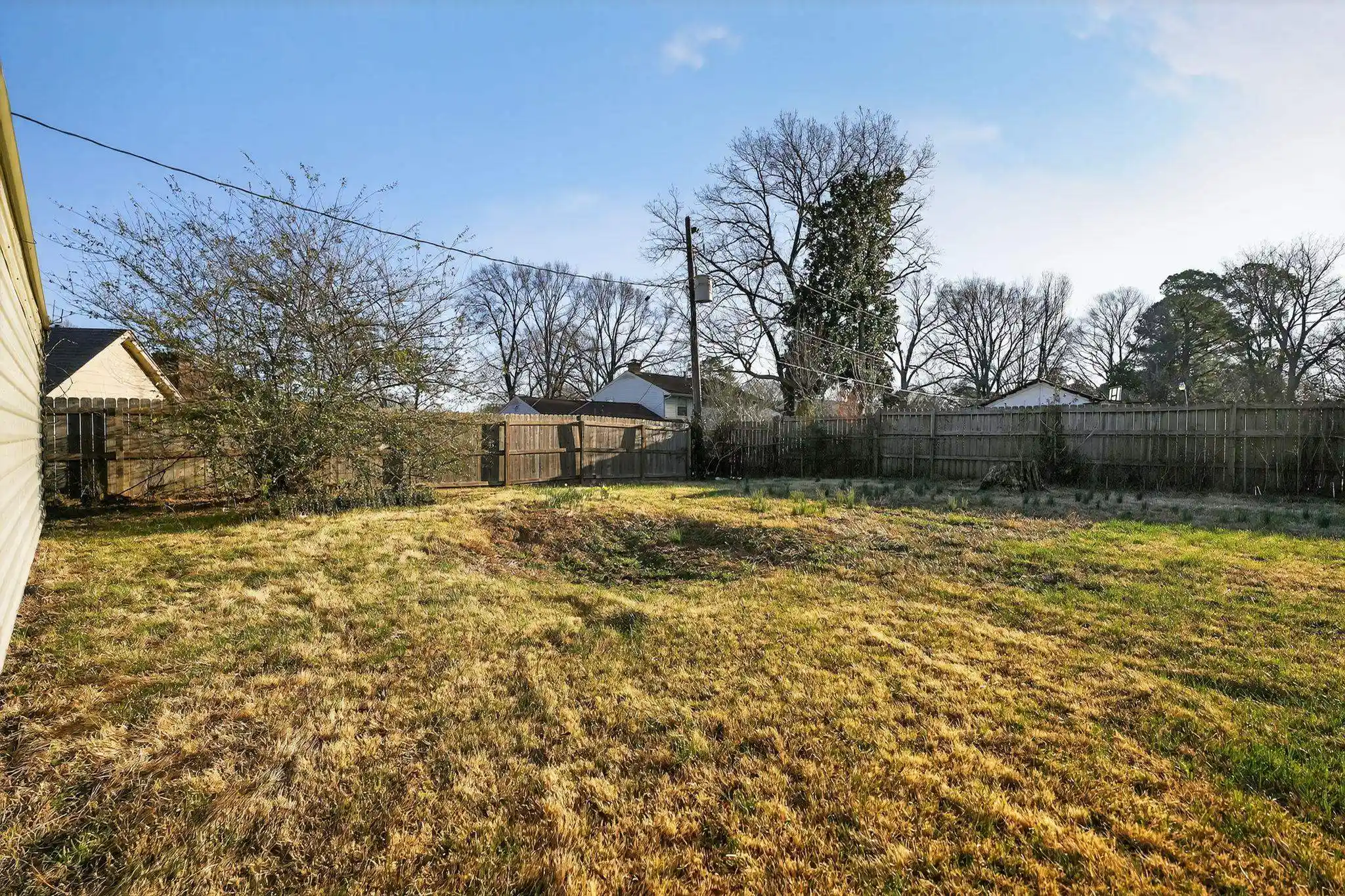 2nd image of 1404 Old Hickory Rd, Memphis, TN 38116 | MLS# 10215941