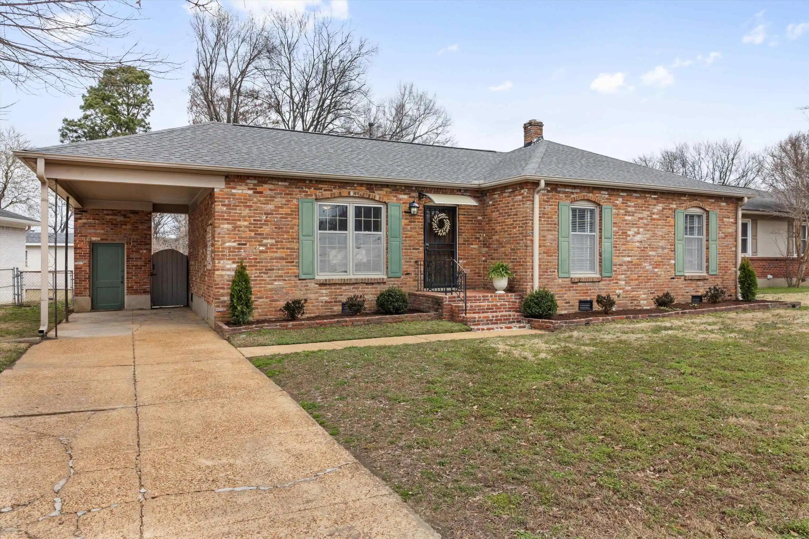 Photo 1 of Sale Pending at 5572 Mason Rd, Memphis, TN 38120 | MLS# 10215984 | Listing updated on 2026-07-30