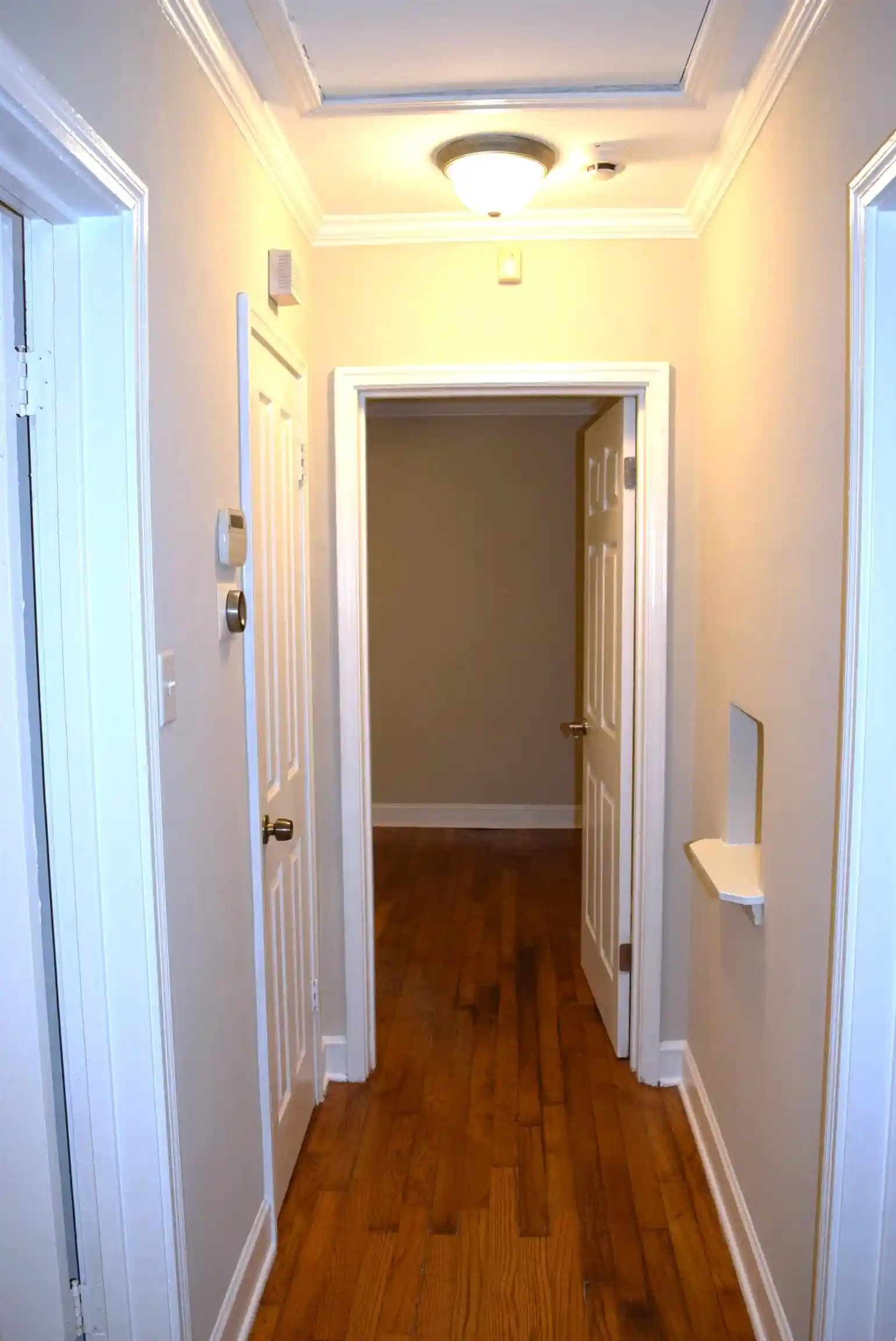 Photo 4 of Single family home for sale at 21 N Fenwick Rd, Memphis, TN 38111 | MLS# 10216083 | Listing updated on 2026-09-01