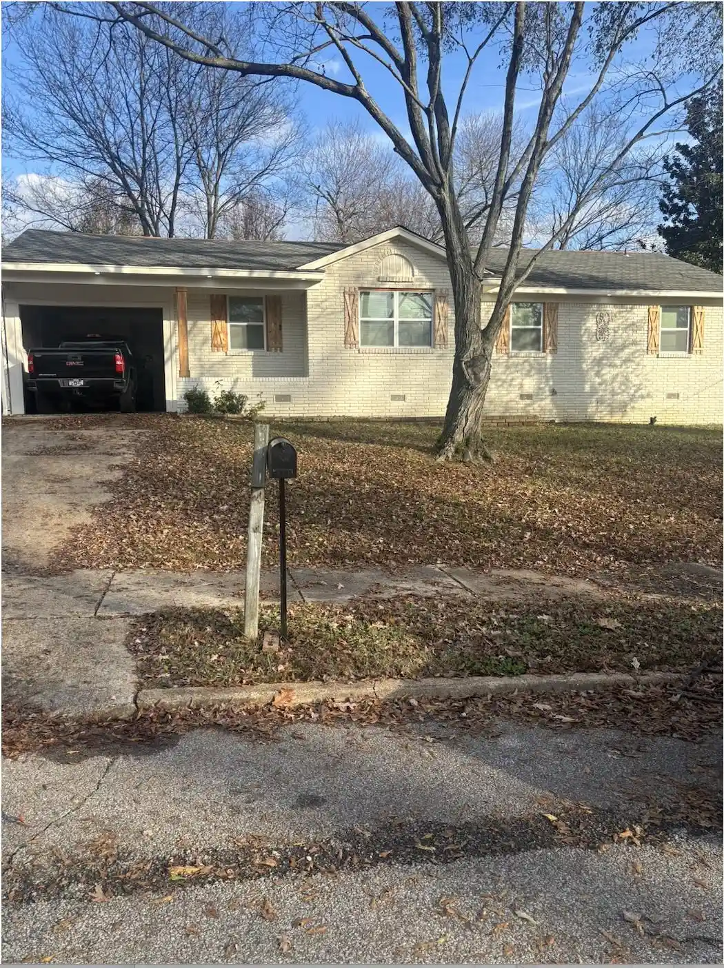 Photo 1 of Single family home for sale at 3294 Lockmeade Dr, Memphis, TN 38127 | MLS# 10216103 | Listing updated on 2026-03-06