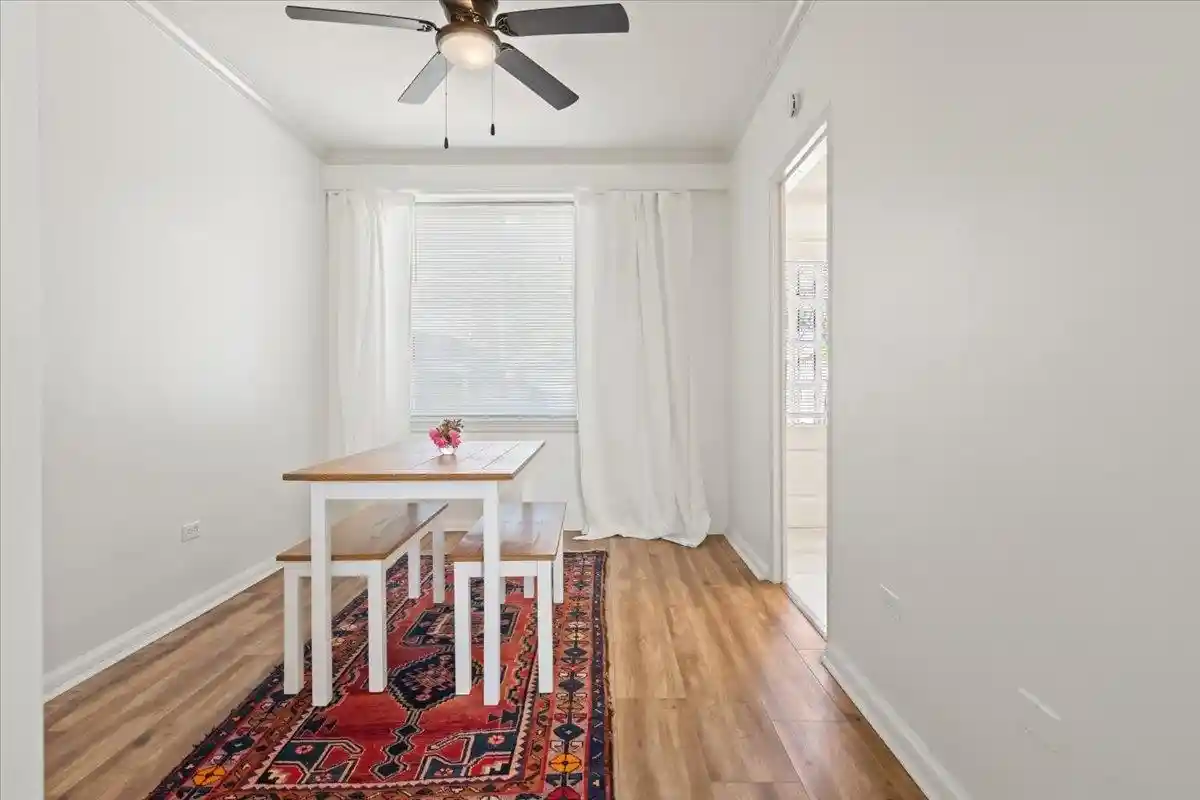 2nd image of 585 E Pkwy Pky, Memphis, TN 38104