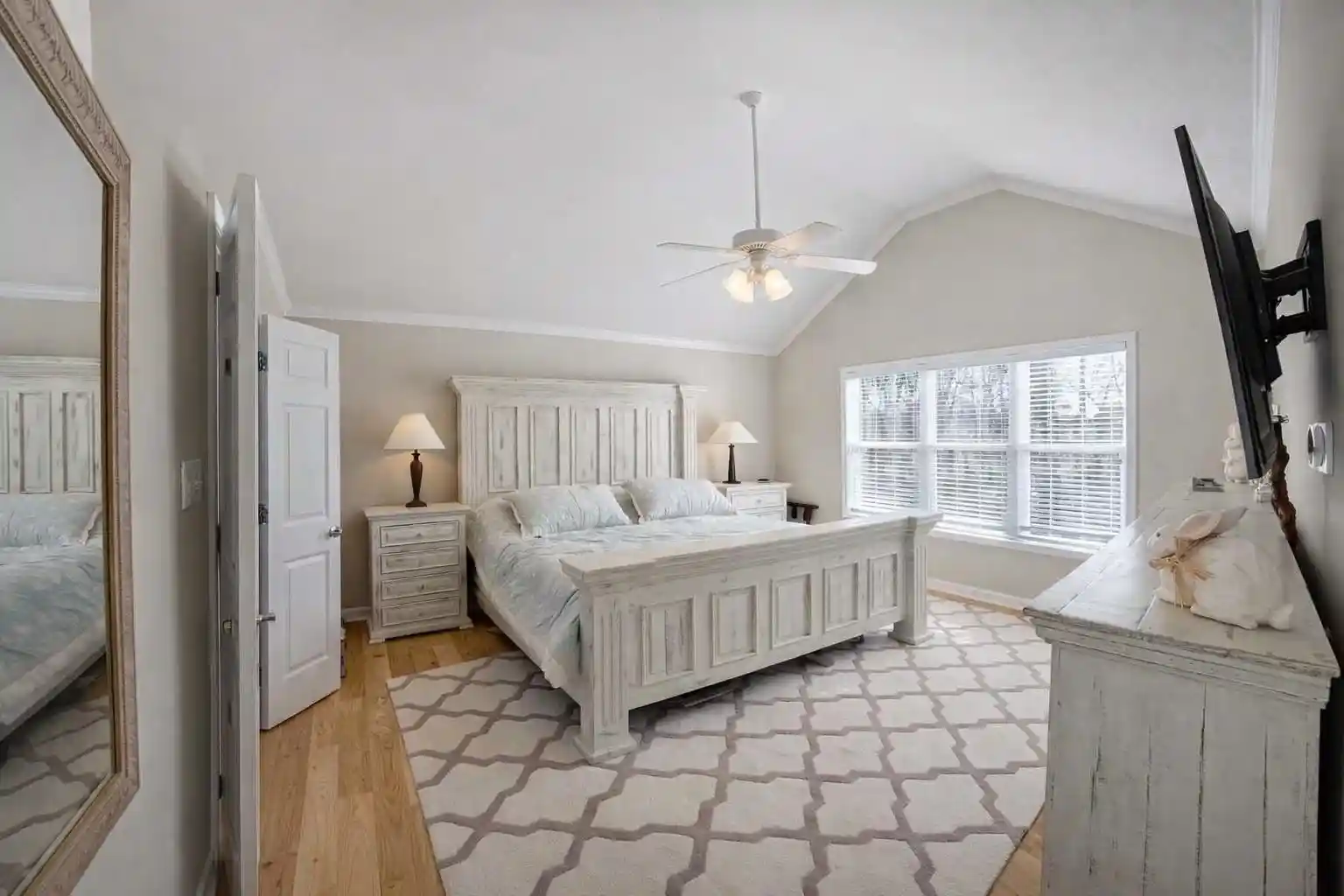 Photo 4 of Single family home for sale at 30 Point Grand Ct, Savannah, TN 38372 | MLS# 10216144 | Listing updated on 2026-05-26